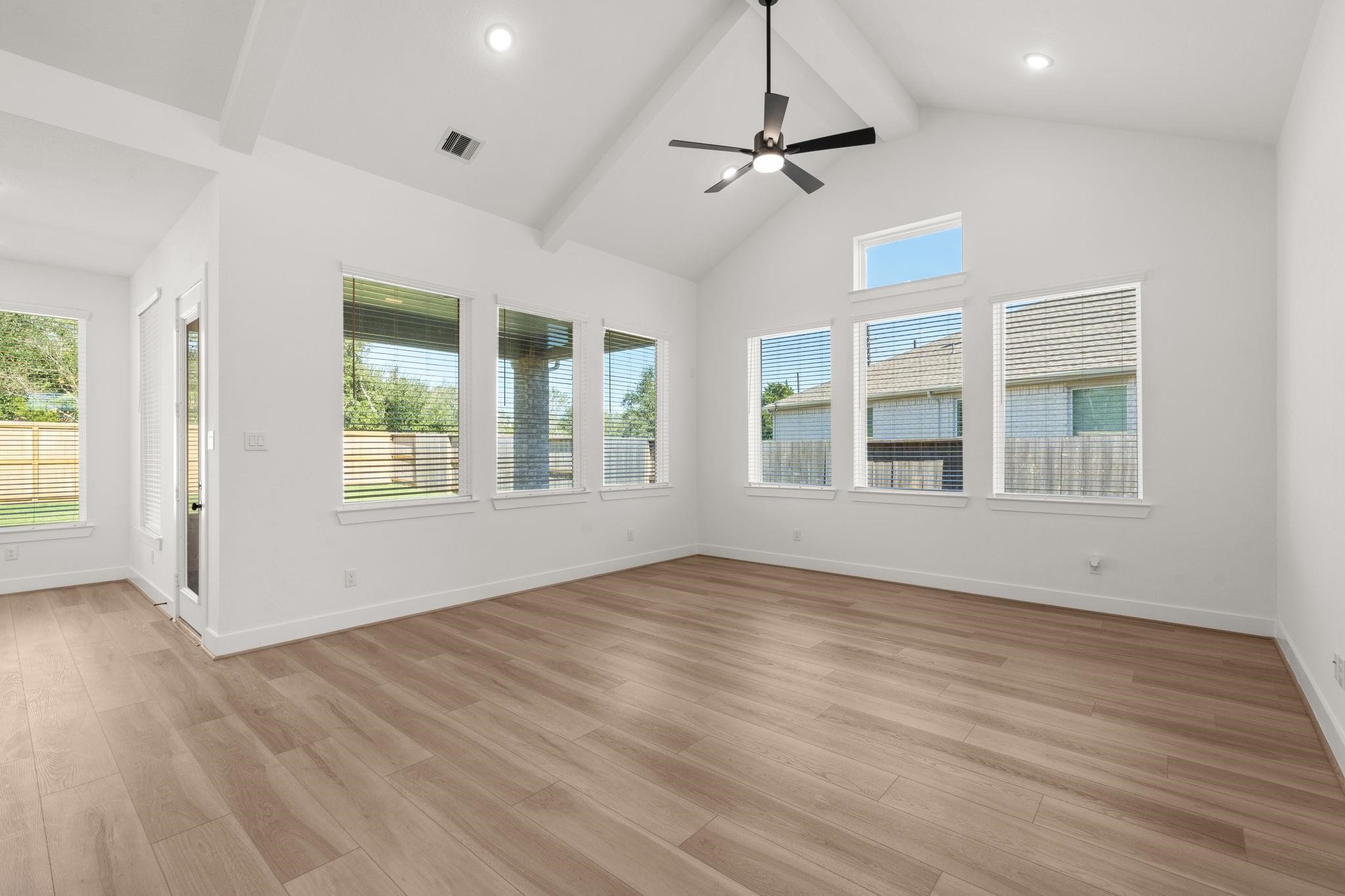 9107 Basilica Lane Property Photo 3