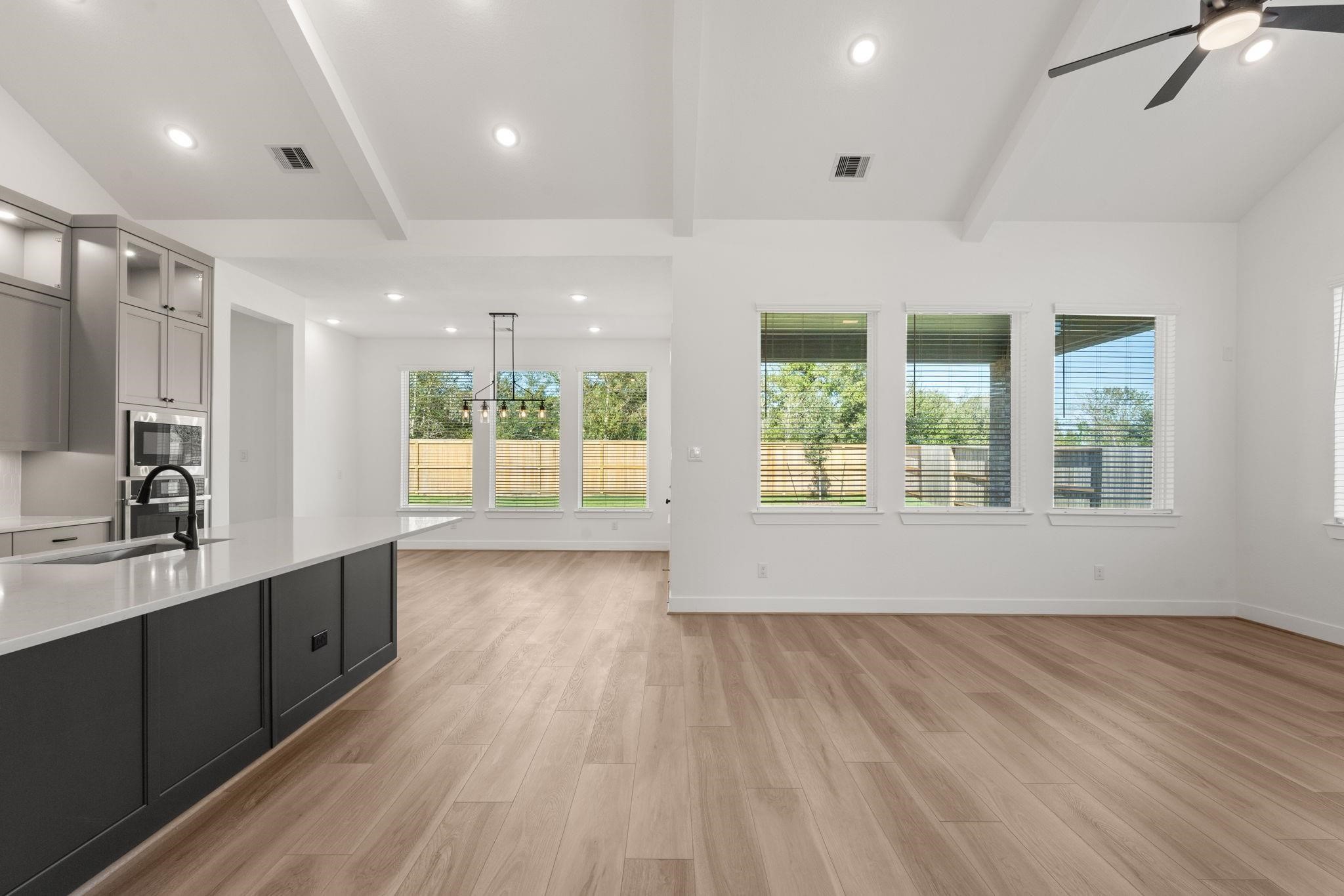 9107 Basilica Lane Property Photo 5