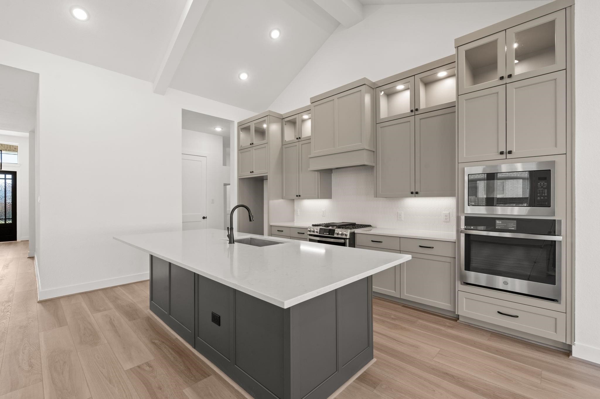 9107 Basilica Lane Property Photo 8