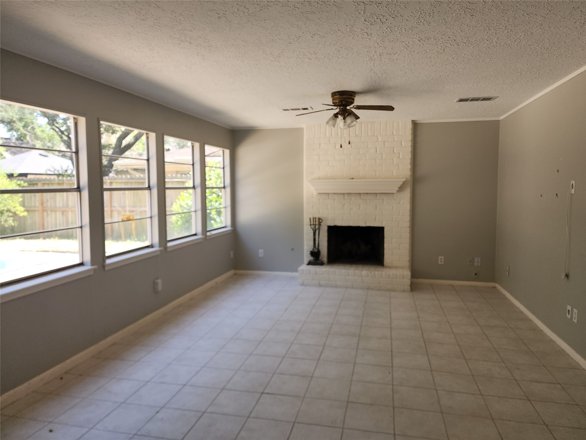 11918 Holly Stone Drive Property Photo 2