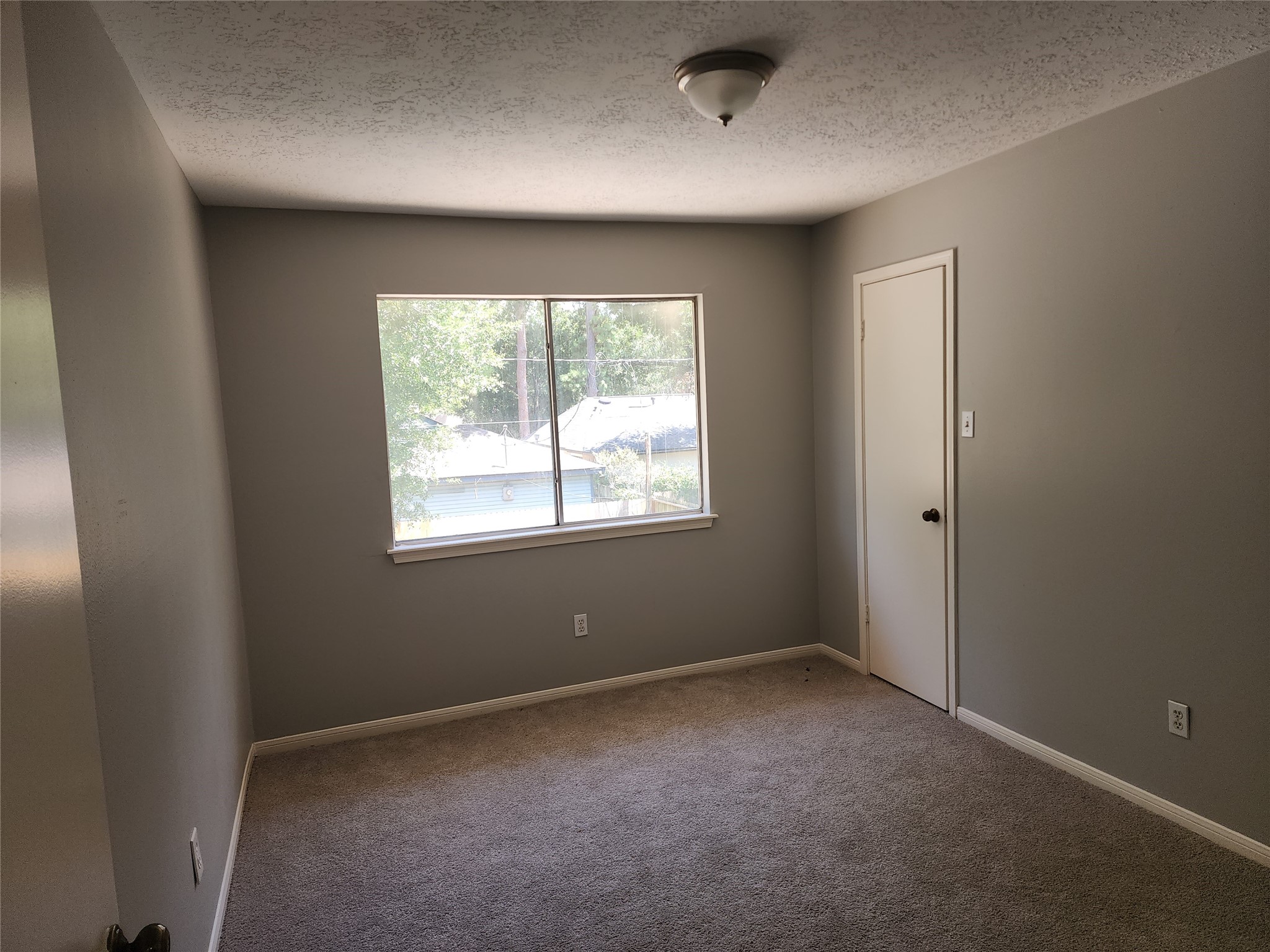 11918 Holly Stone Drive Property Photo 9
