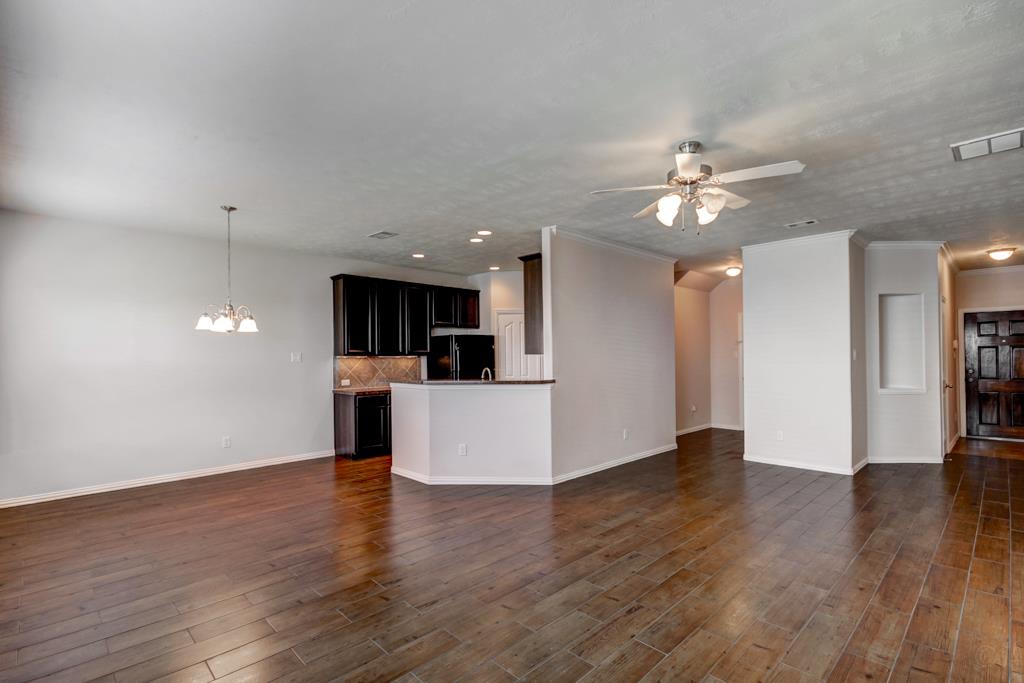 5016 Fjord Court Property Photo 4