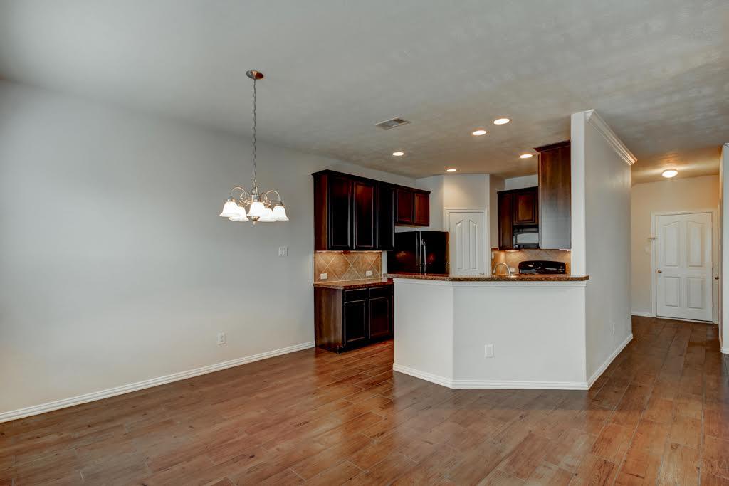 5016 Fjord Court Property Photo 5