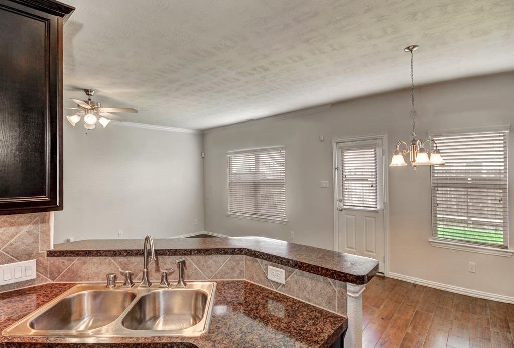 5016 Fjord Court Property Photo 10