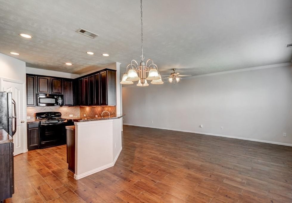 5016 Fjord Court Property Photo 11