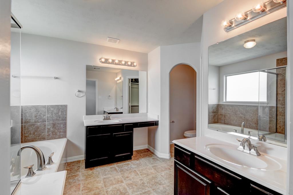 5016 Fjord Court Property Photo 15