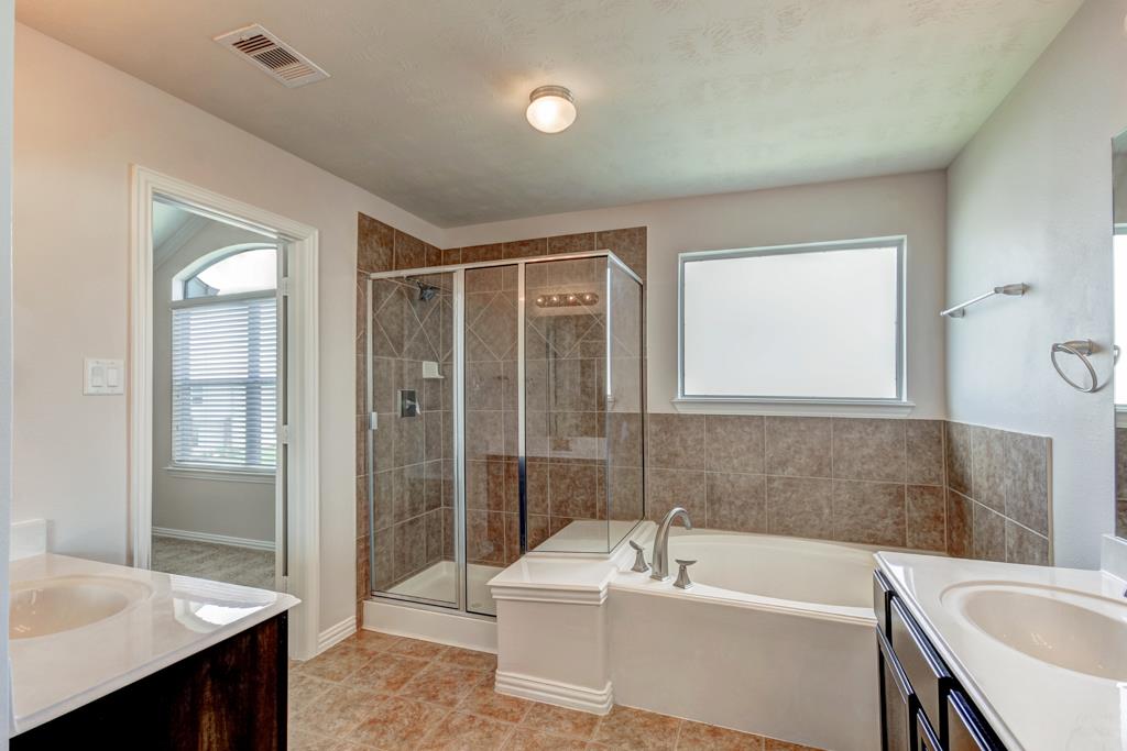 5016 Fjord Court Property Photo 16