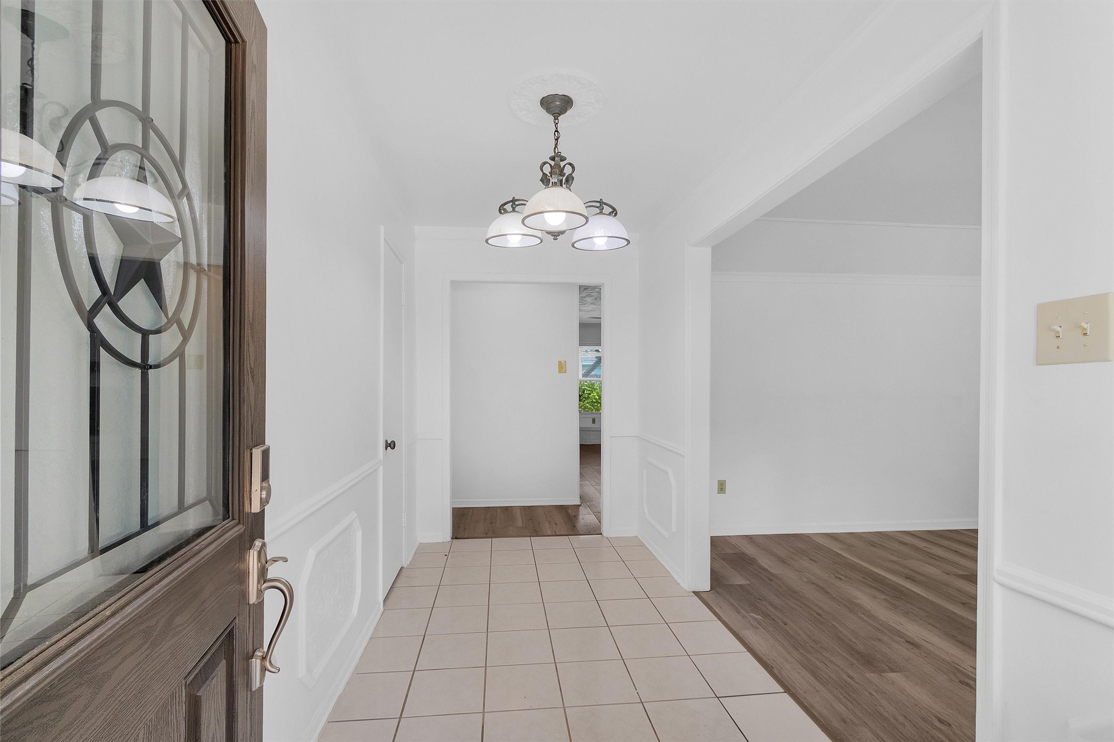 1122 Rhine Lane Property Photo 3
