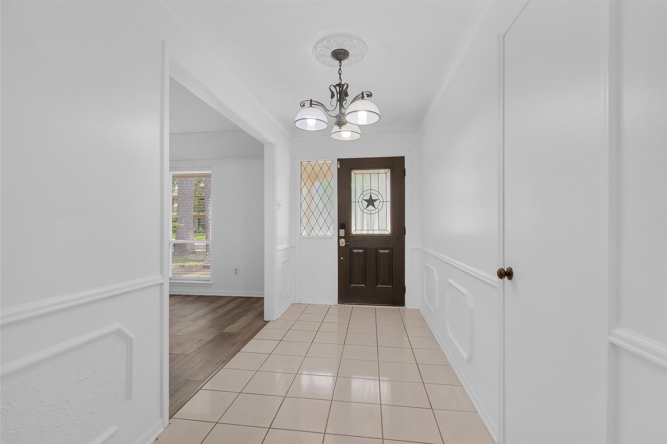 1122 Rhine Lane Property Photo 4