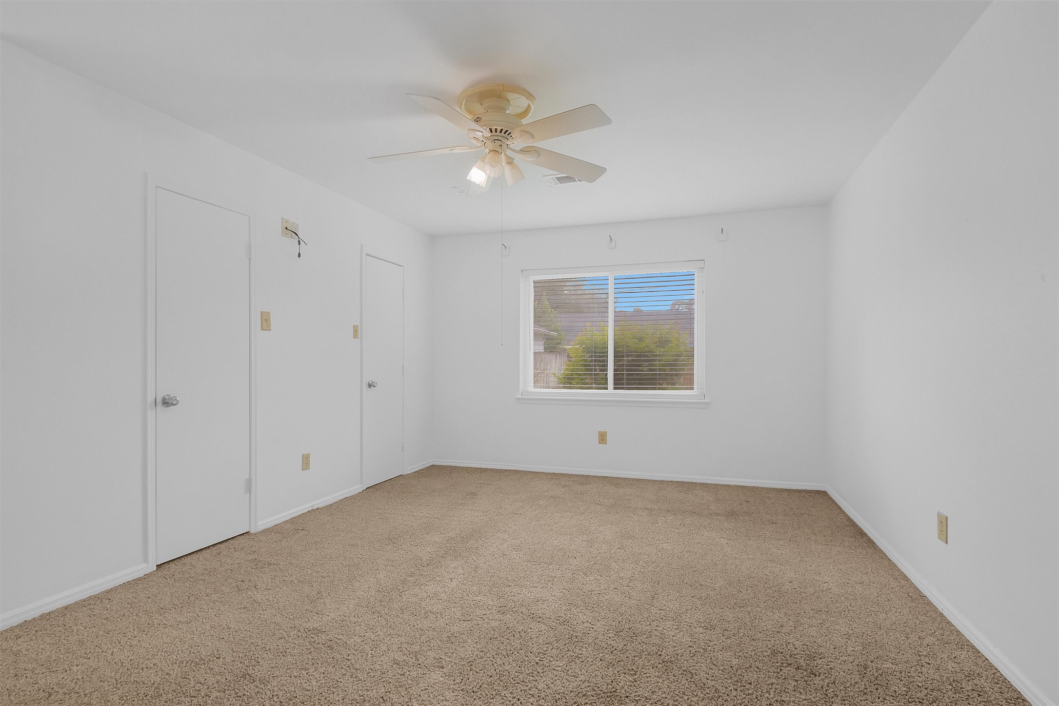 1122 Rhine Lane Property Photo 16