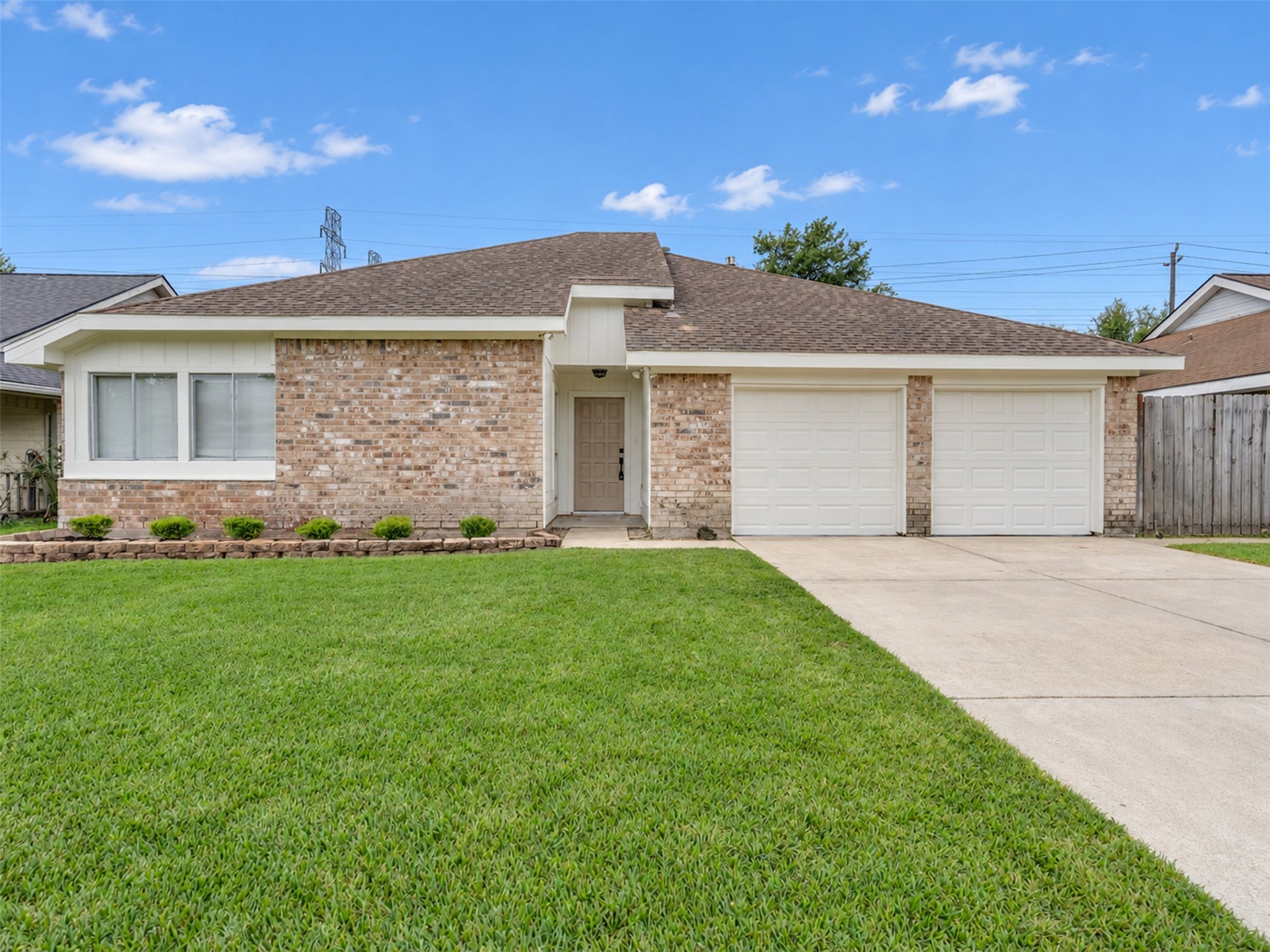 15814 Roxton Ridge Drive Property Photo