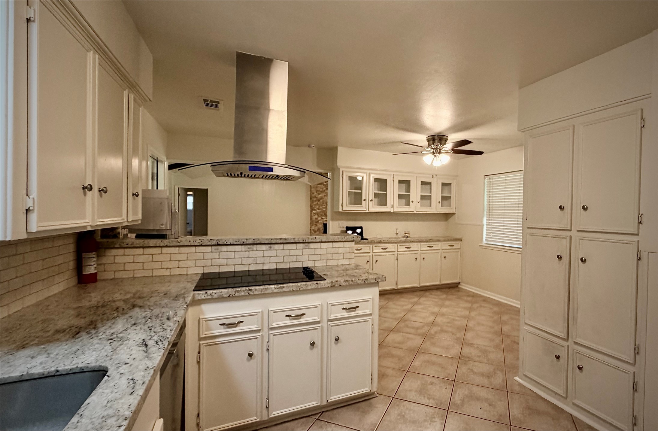 124 Dogwood Street Property Photo 5