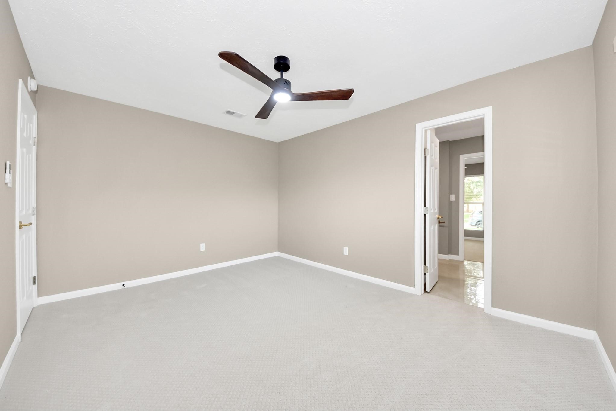 16114 Forest Bend Avenue Property Photo 30