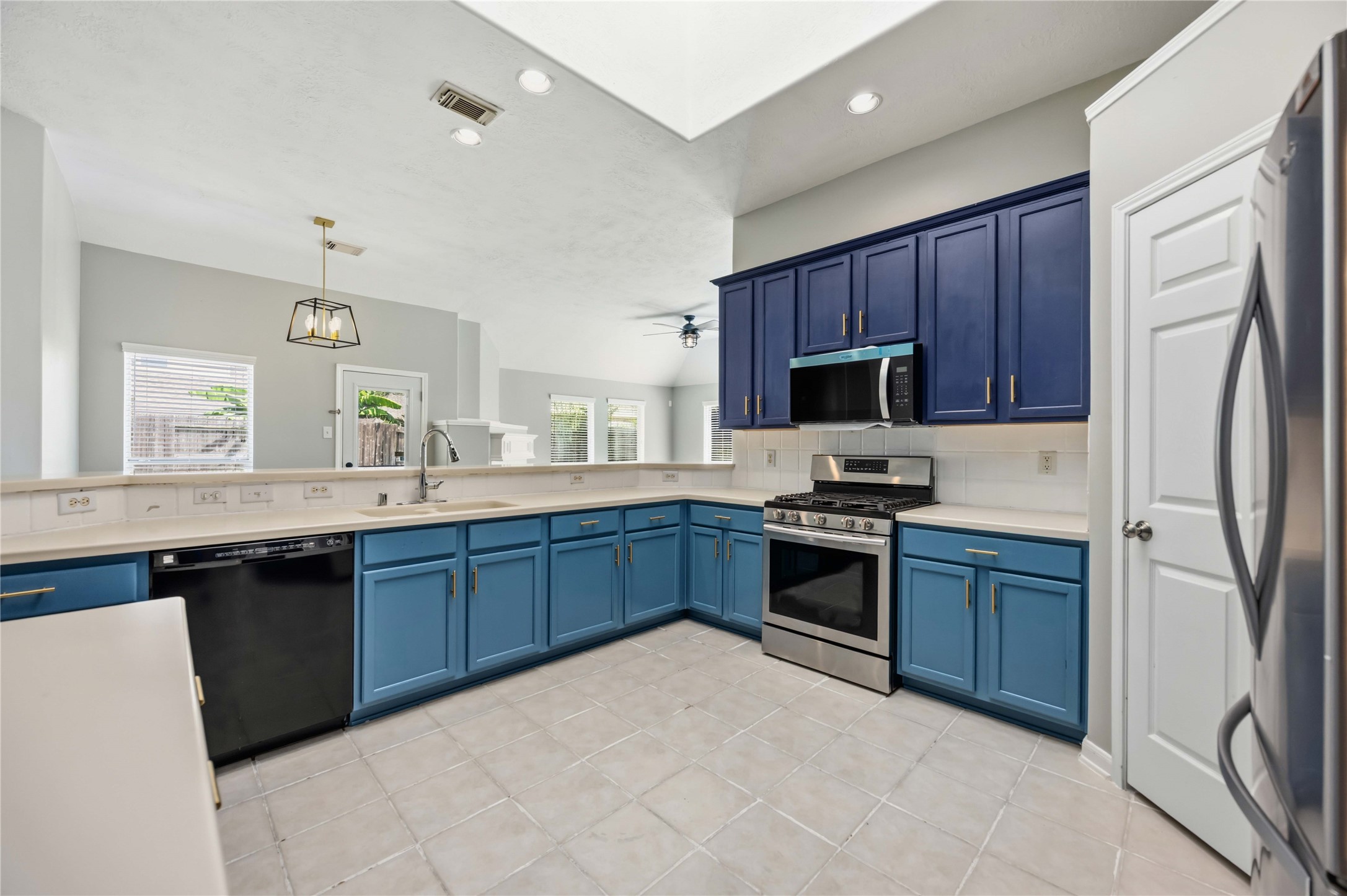 23842 Wispy Way Property Photo 16