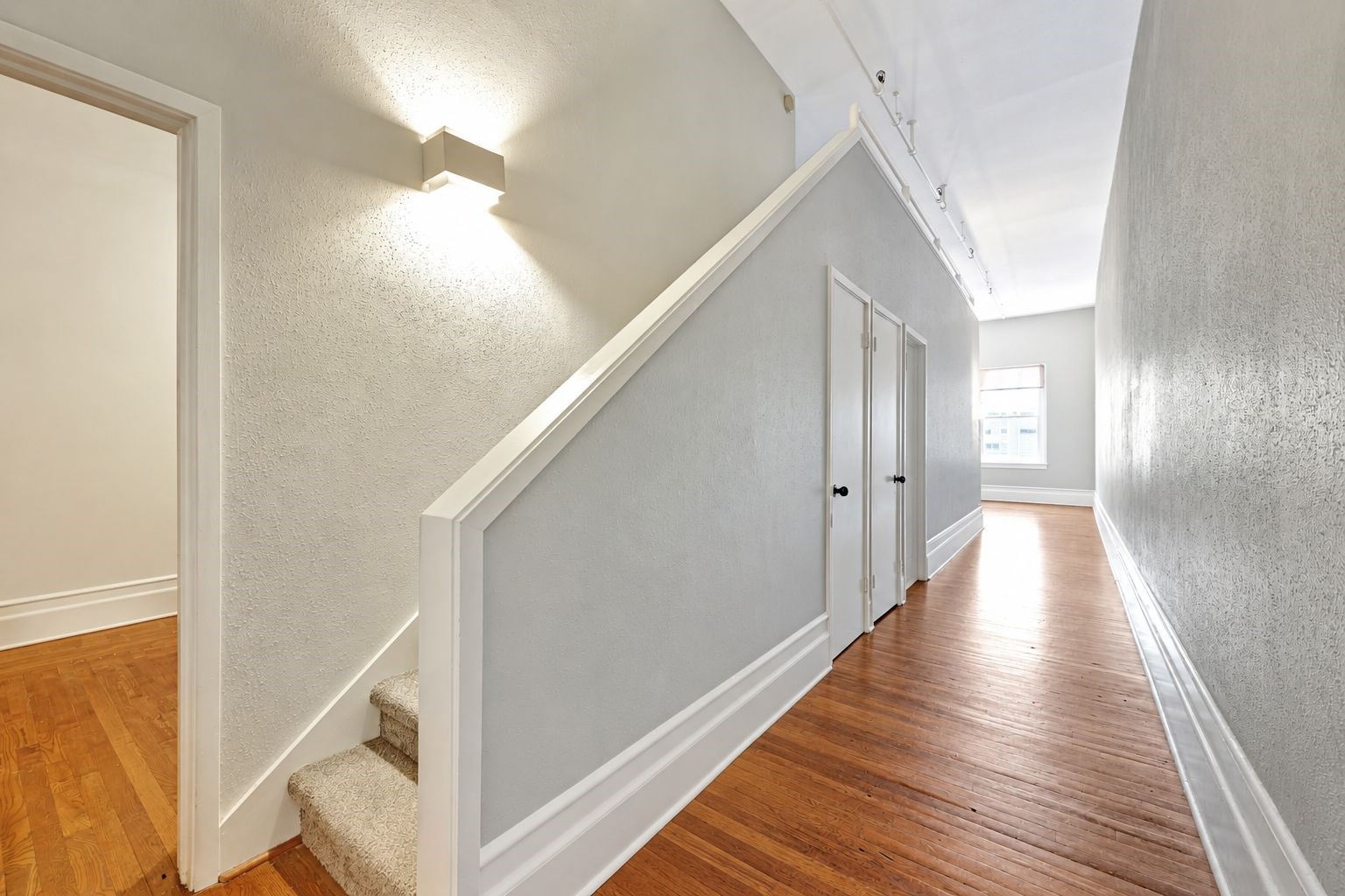 2121 Strand St 2b Property Photo 2