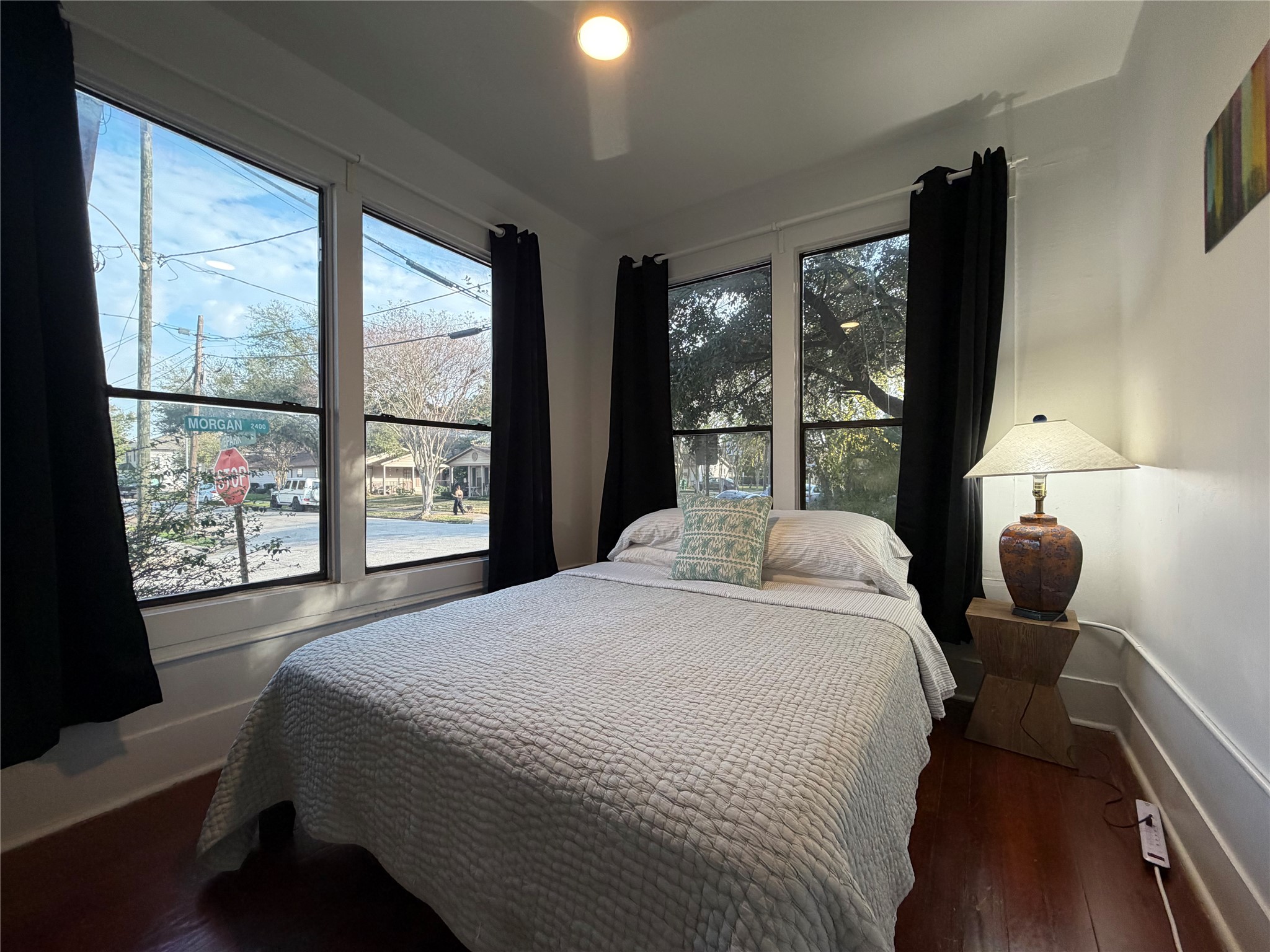 402 Hyde Park Boulevard 1 Property Photo 1