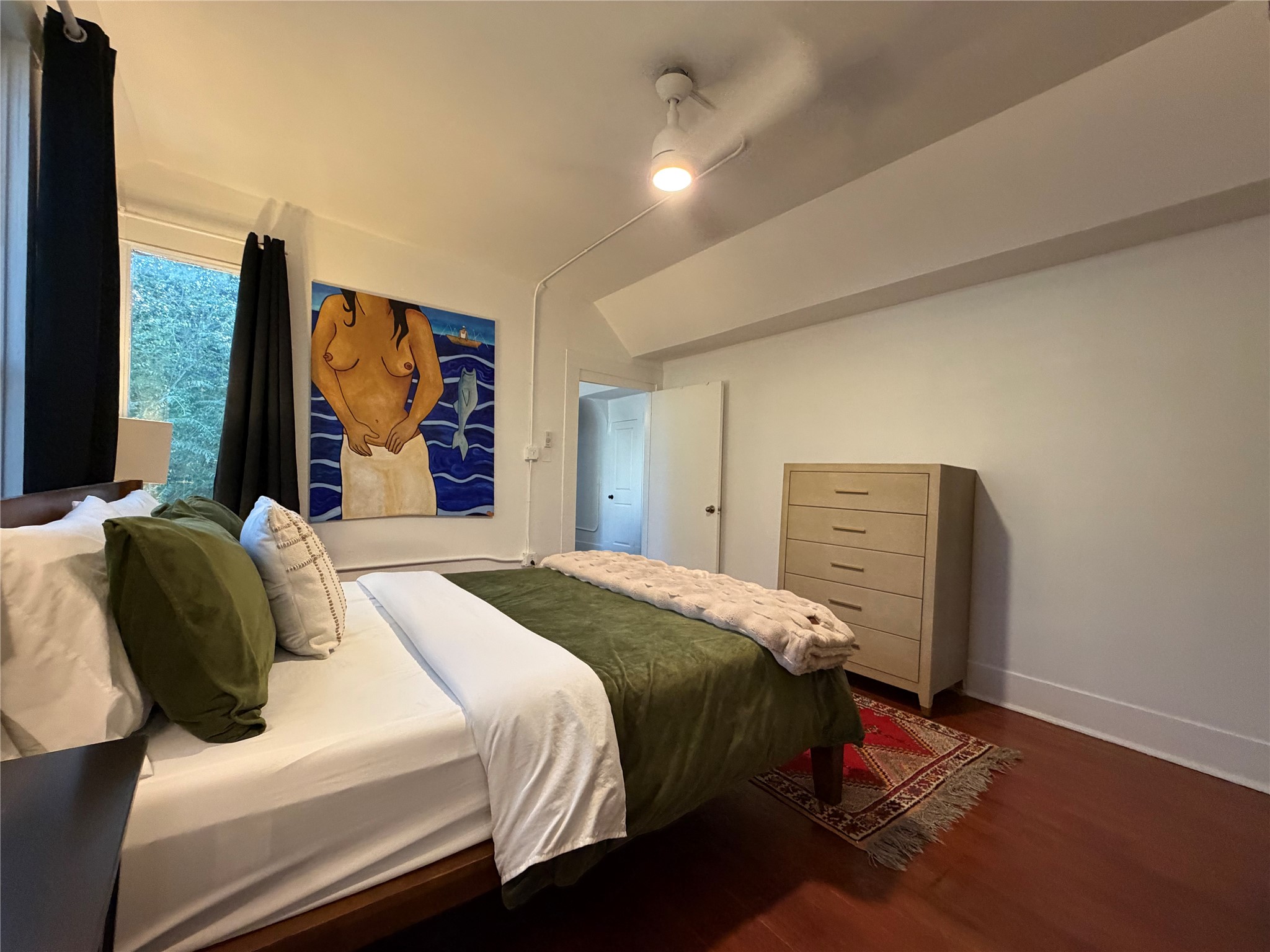 402 Hyde Park Boulevard 1 Property Photo 18