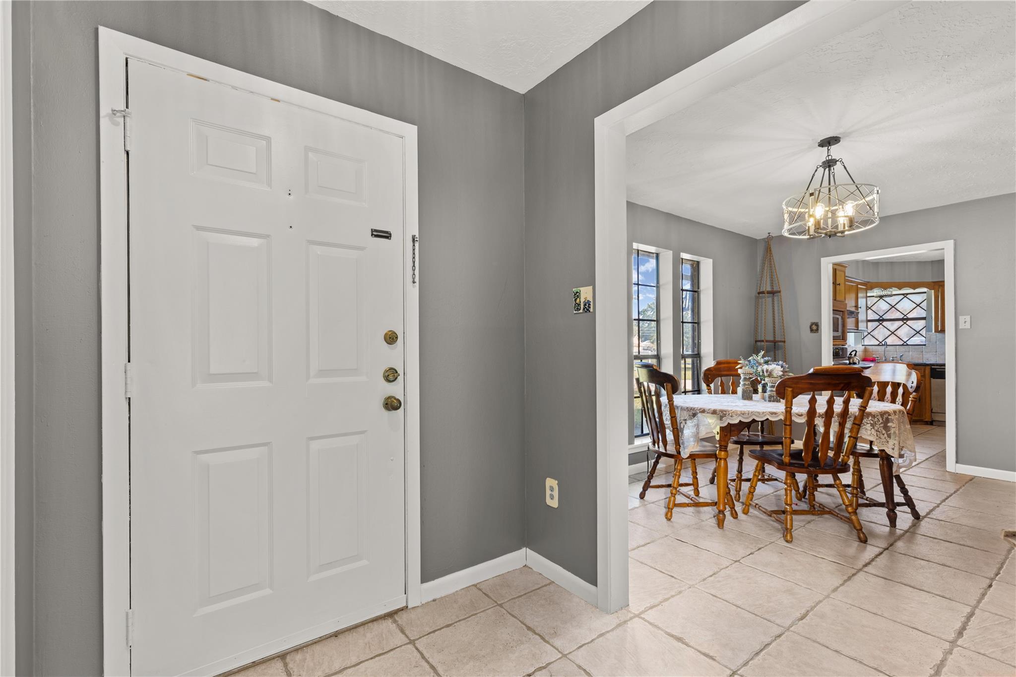 2920 Grace Lane, Highlands Tx 77562 Property Photo 4