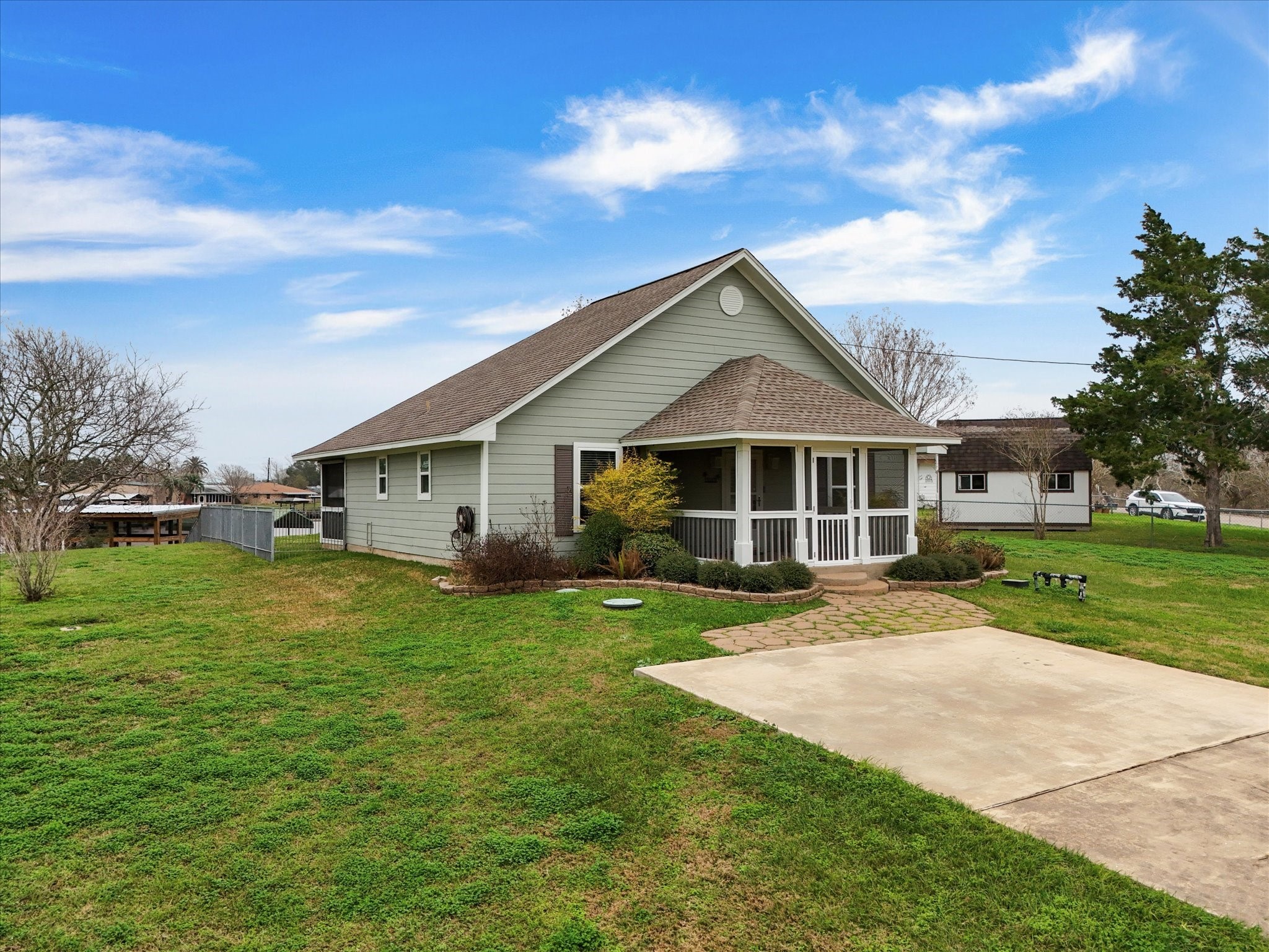 5317 County Road 868e Property Photo 2