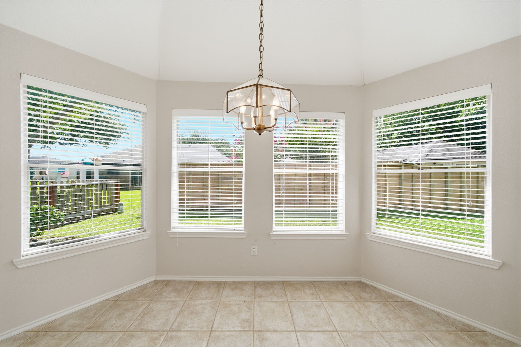 707 Laurel Grove Lane Property Photo 11