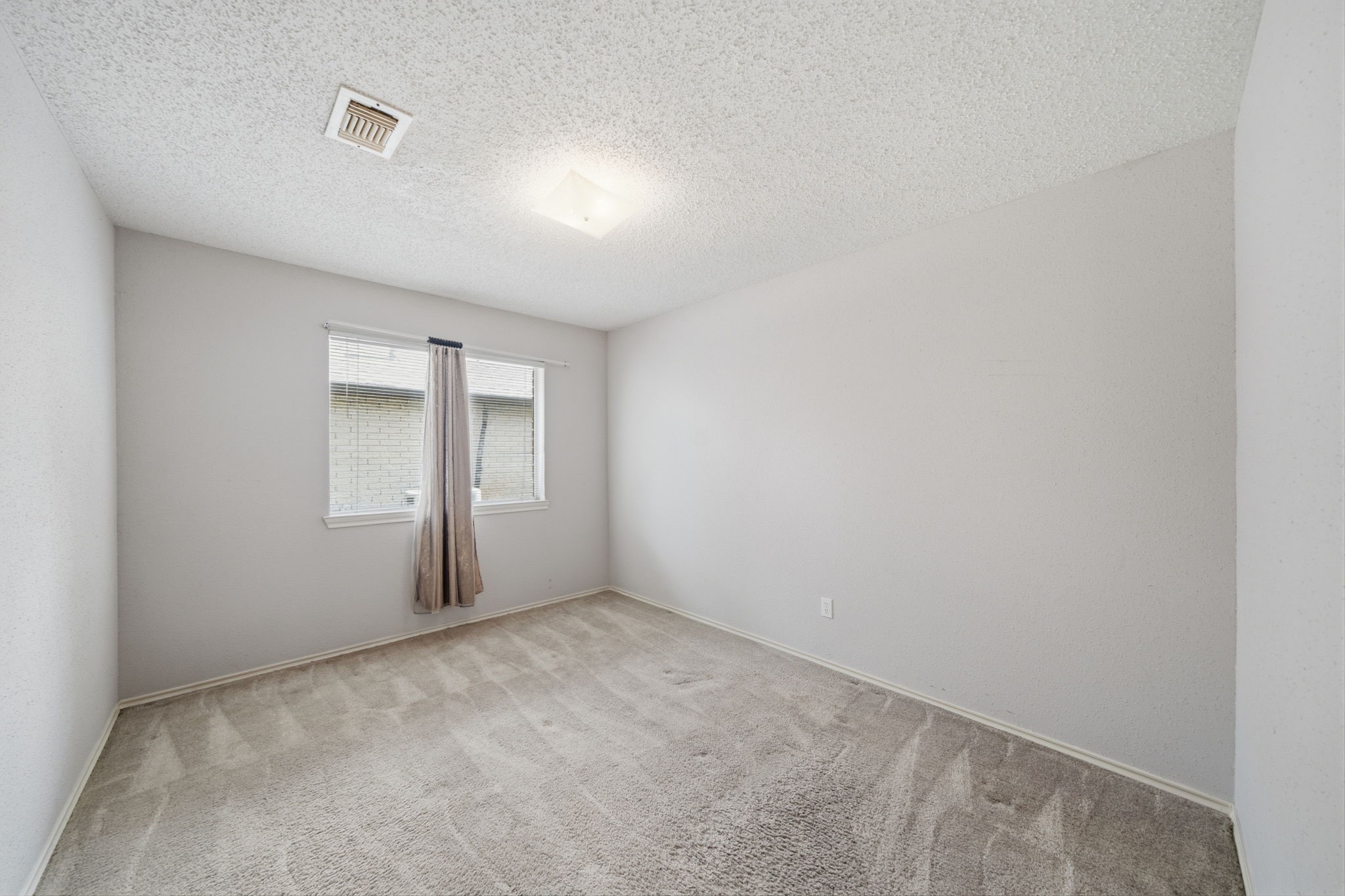 707 Laurel Grove Lane Property Photo 17