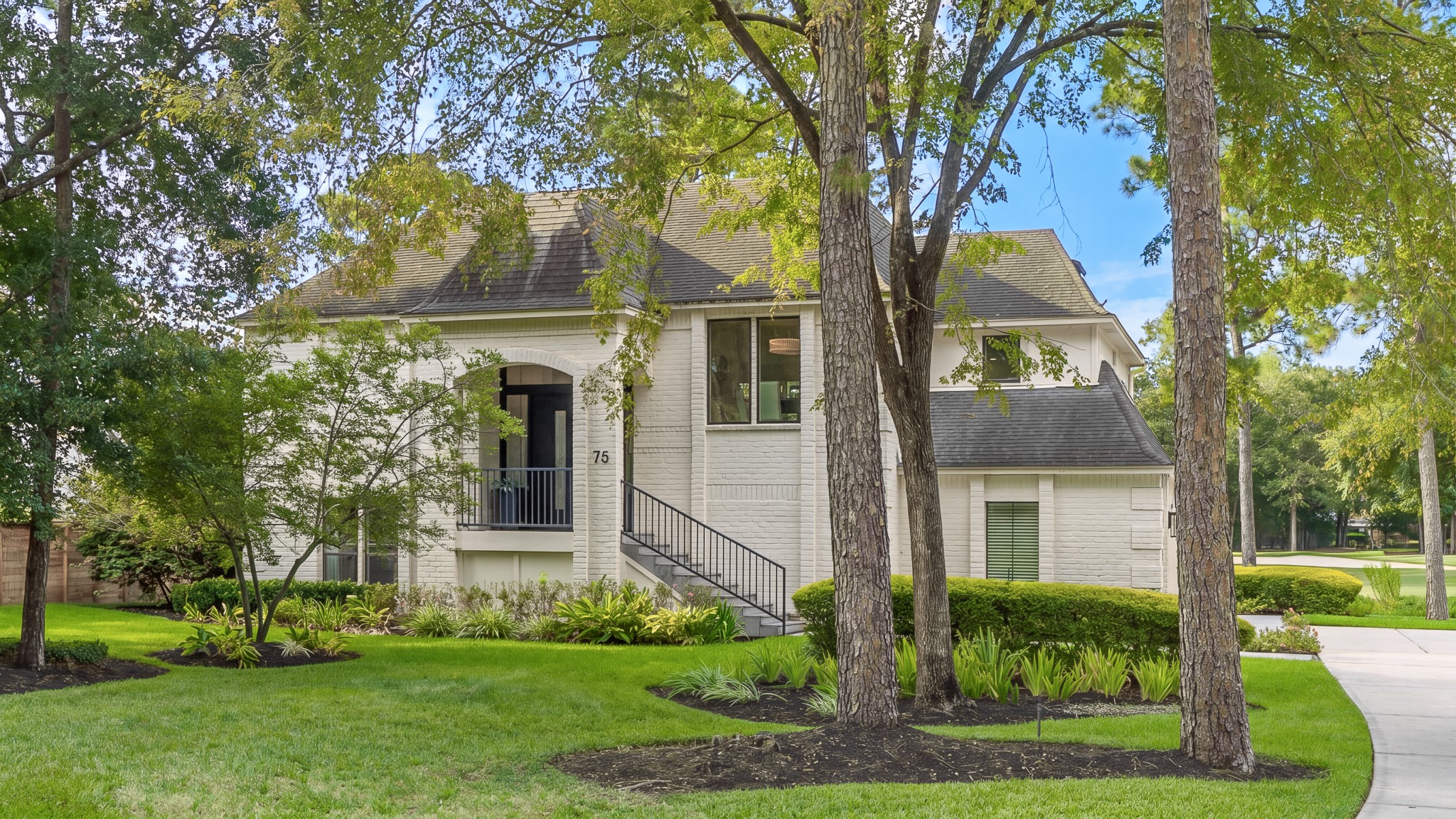 75 Huntsmans Horn Circle Property Photo 3