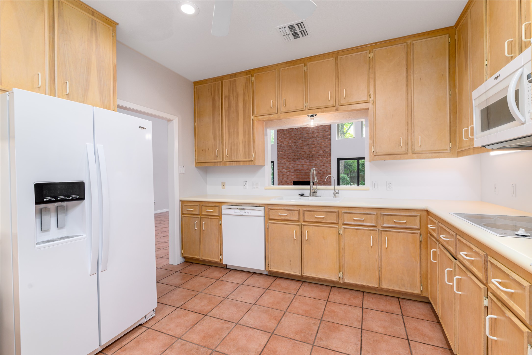 904 Winston Drive Property Photo 14