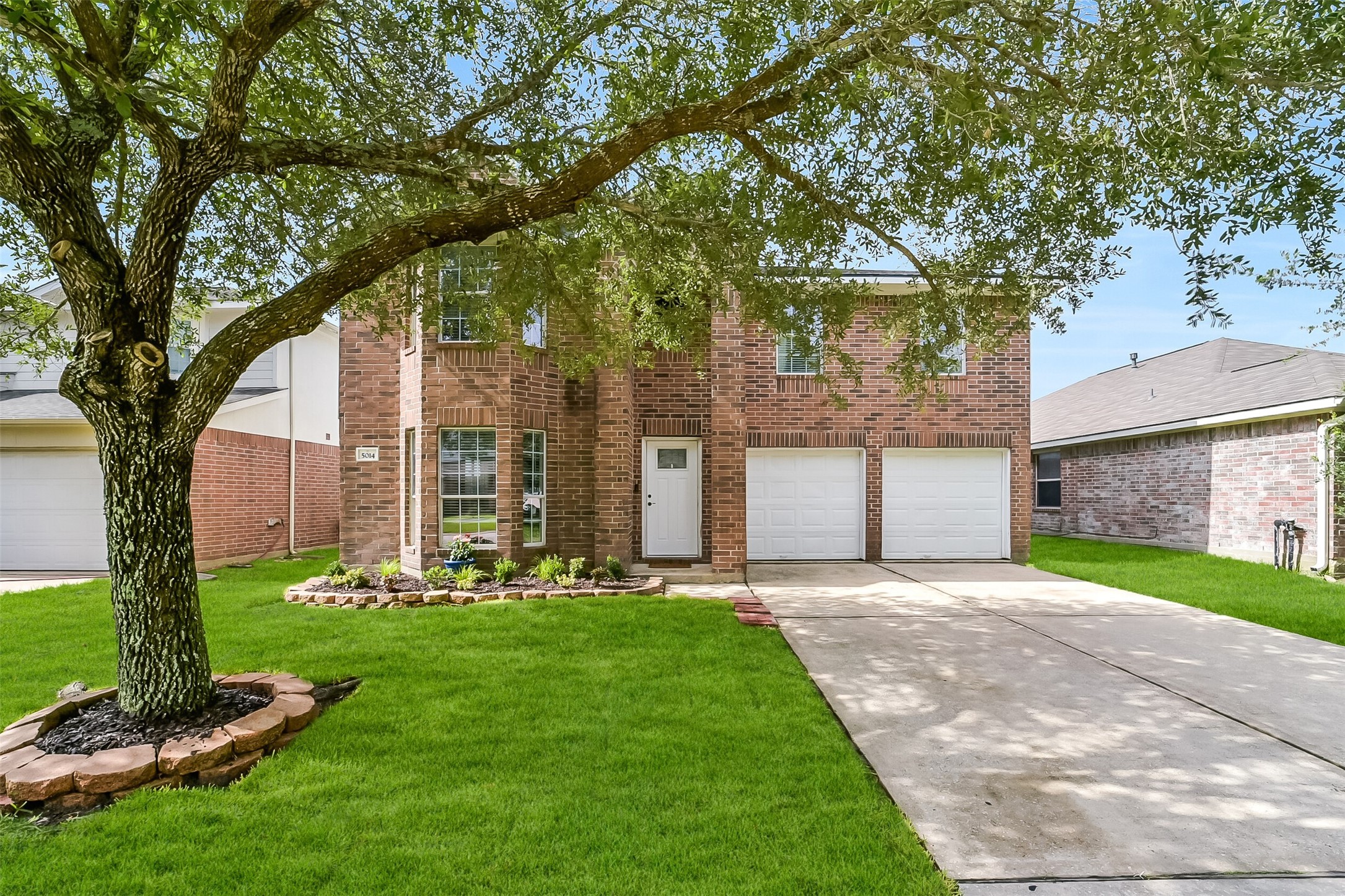 5014 Winding View Lane Property Photo 1