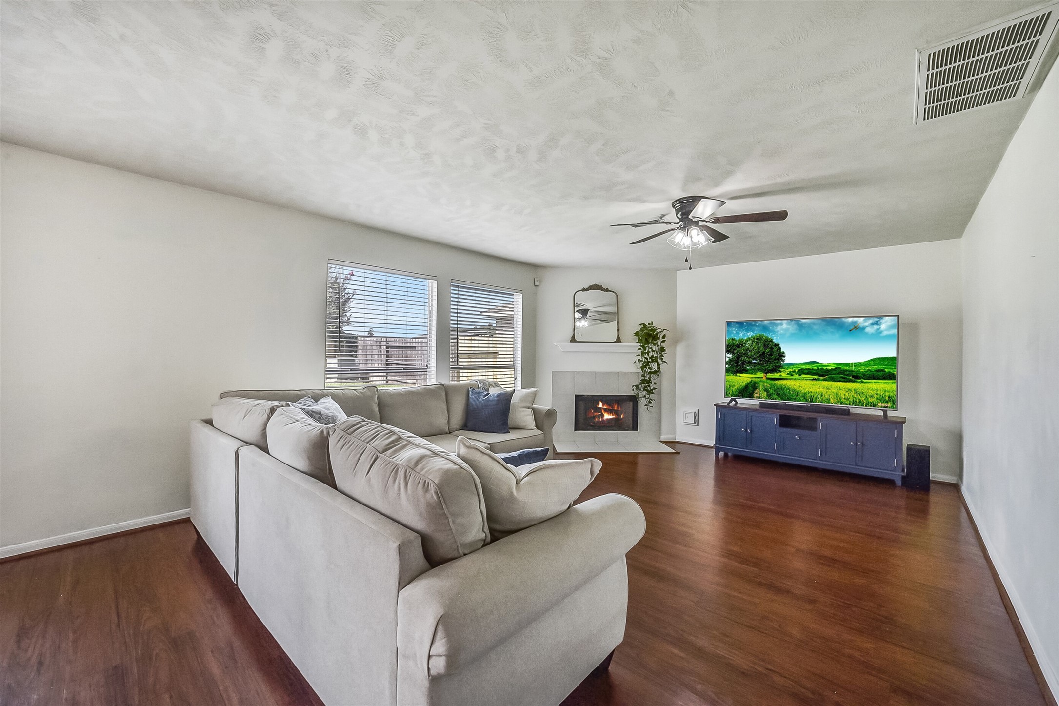 5014 Winding View Lane Property Photo 13