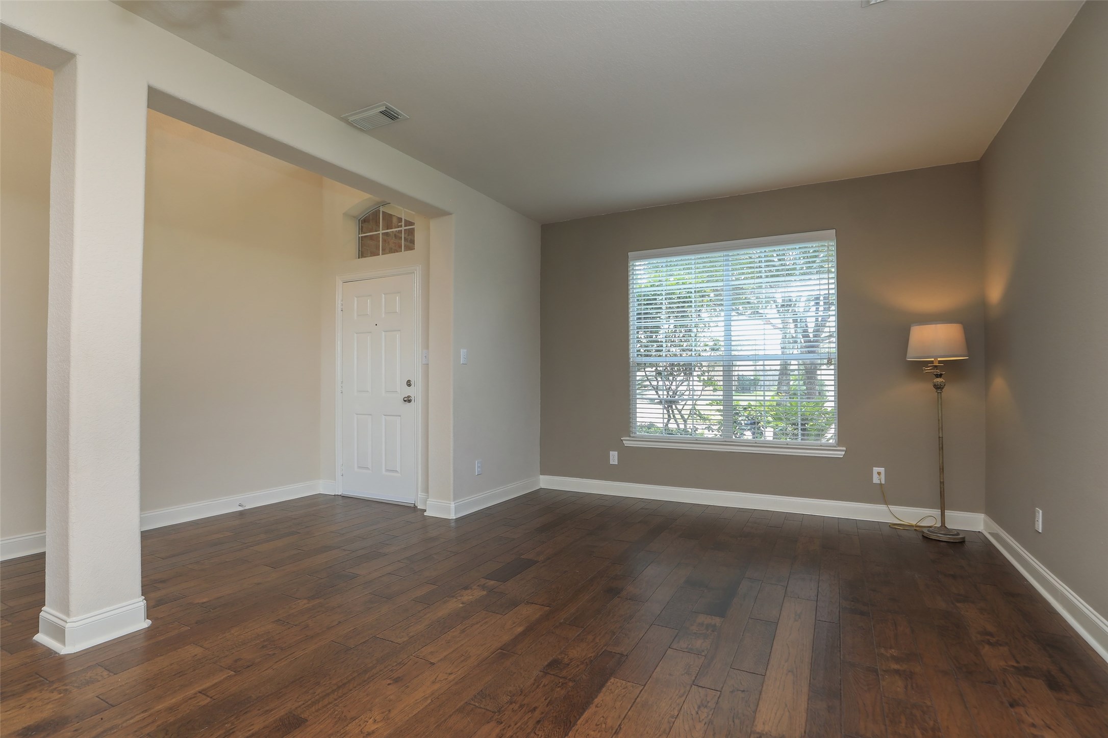 9603 Red Rugossa Drive Property Photo 5