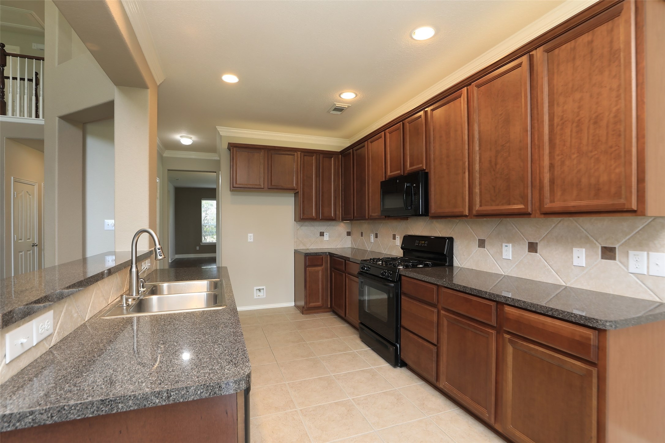 9603 Red Rugossa Drive Property Photo 12