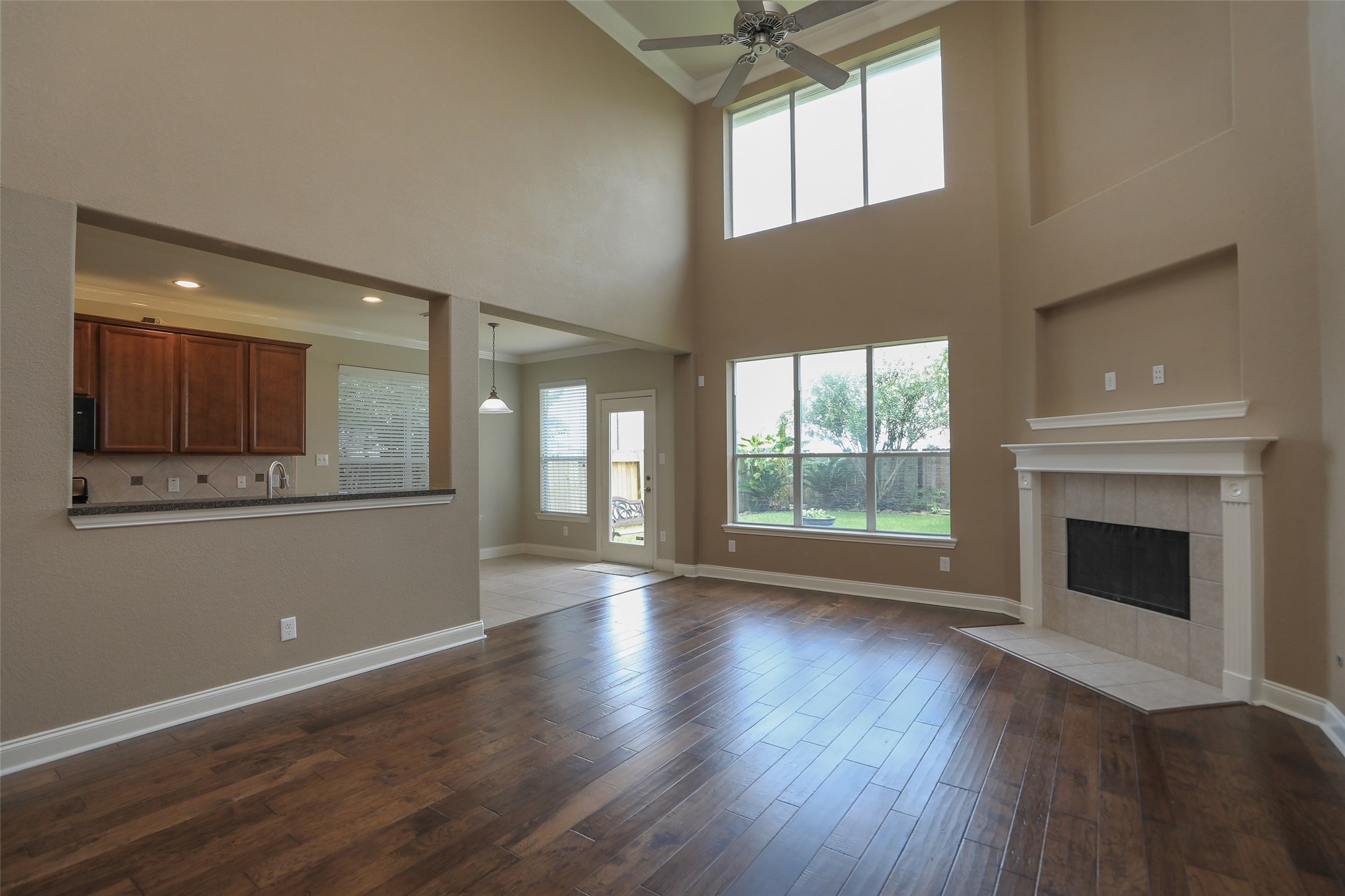 9603 Red Rugossa Drive Property Photo 15
