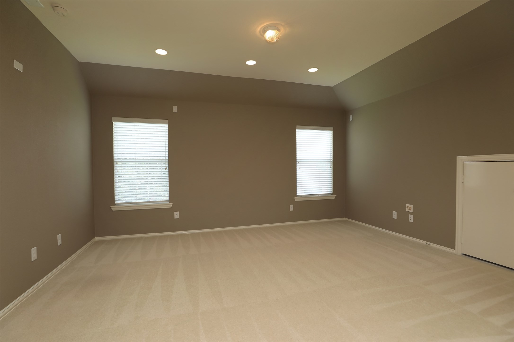 9603 Red Rugossa Drive Property Photo 30