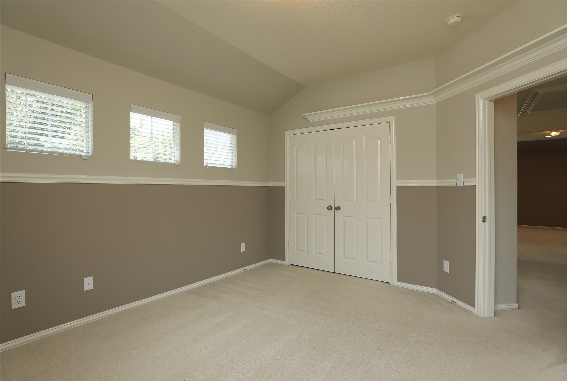9603 Red Rugossa Drive Property Photo 31