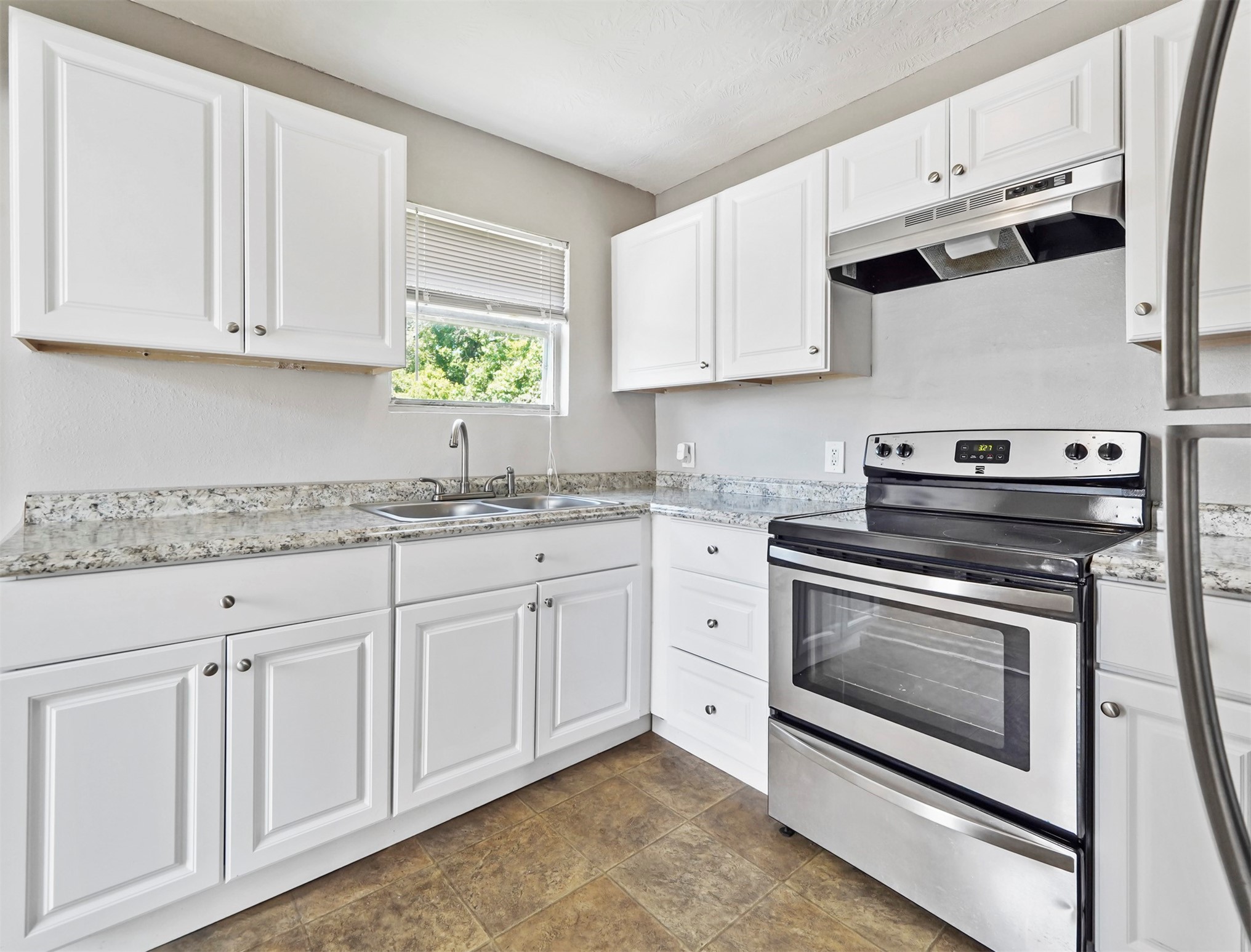 1130 7th Avenue N Property Photo 1