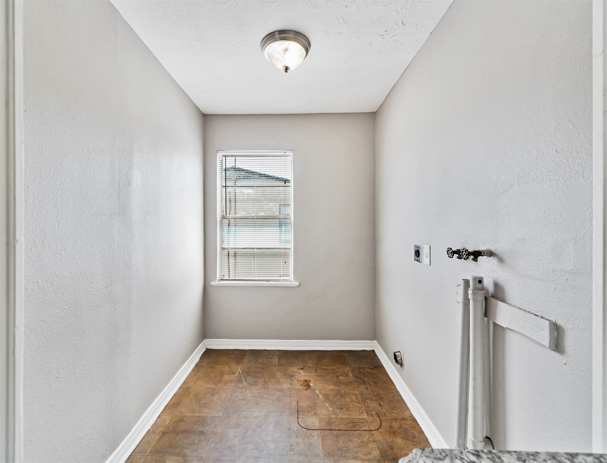 1130 7th Avenue N Property Photo 9
