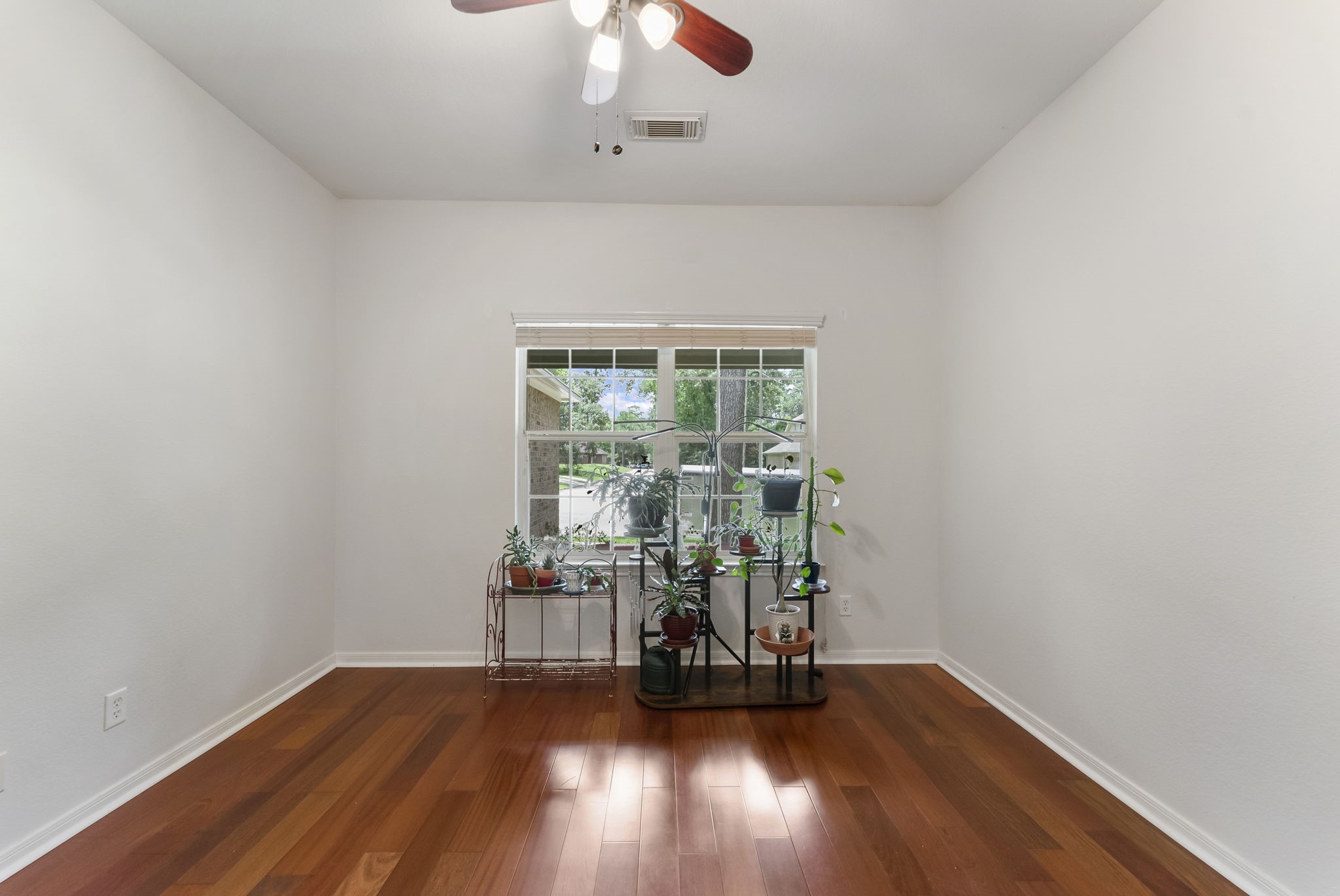 9048 Zapata Way Property Photo 23