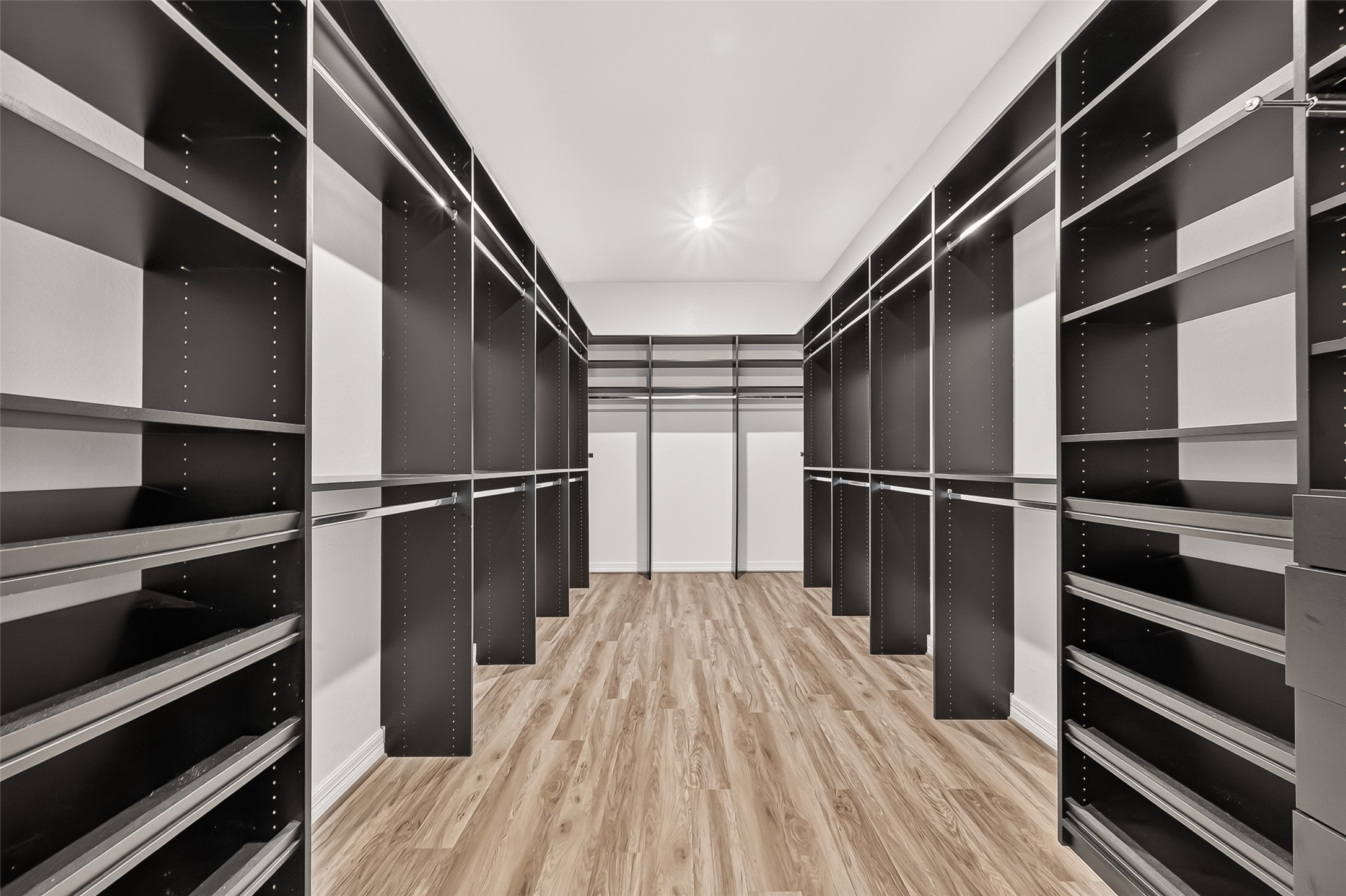 11422 Finavon Lane Property Photo 40