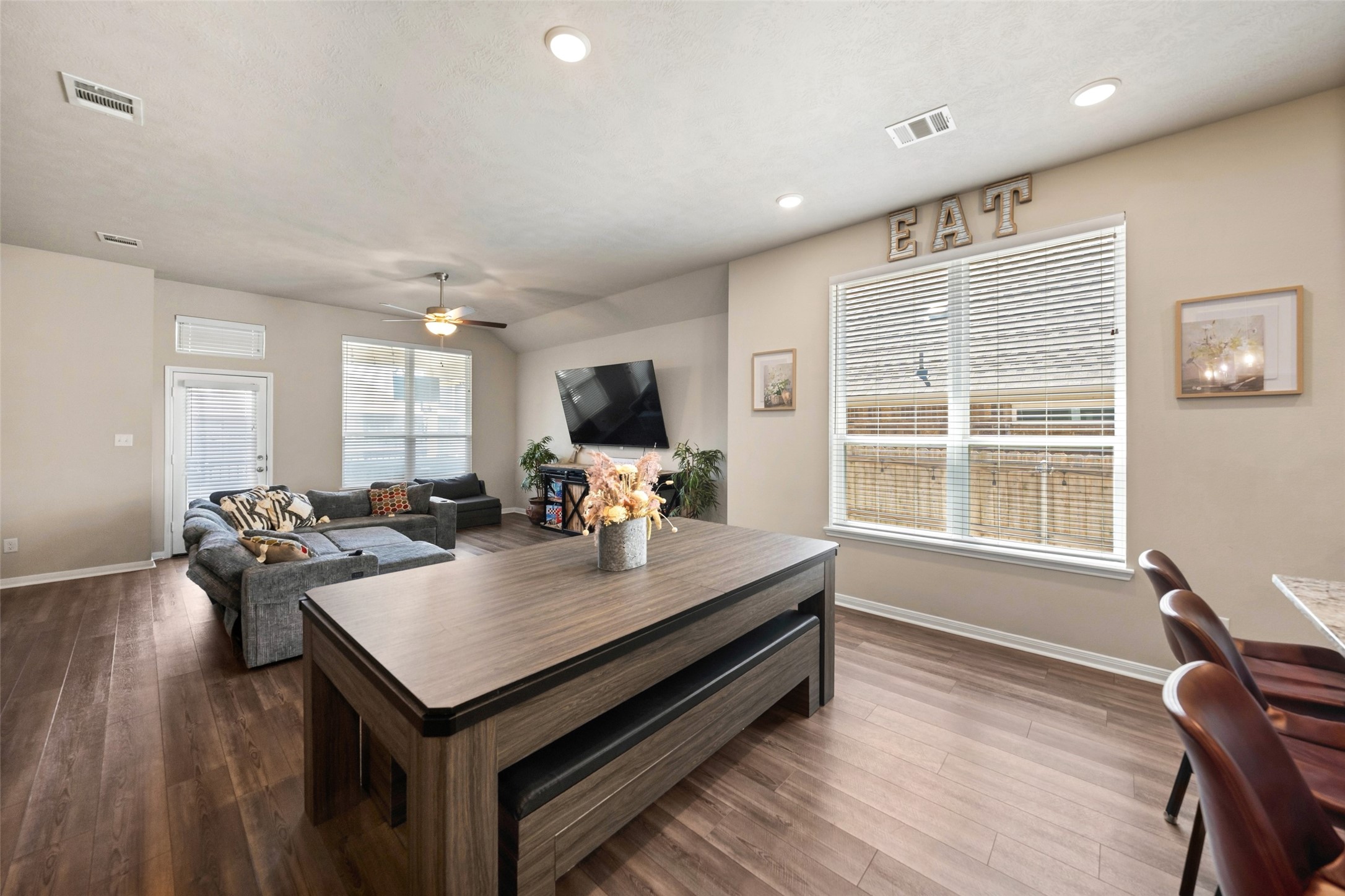 6315 Rockford Drive Property Photo 16