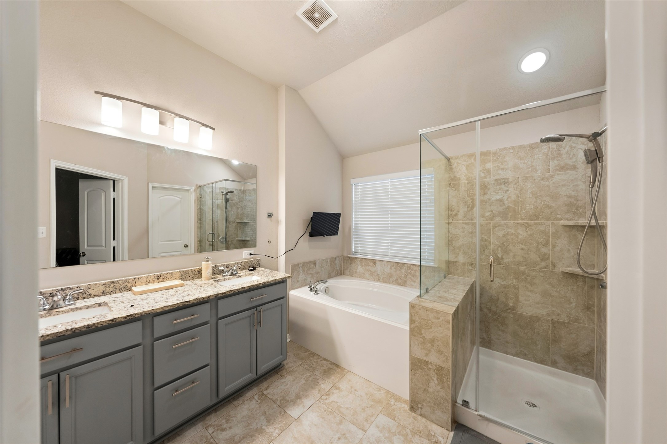 6315 Rockford Drive Property Photo 28