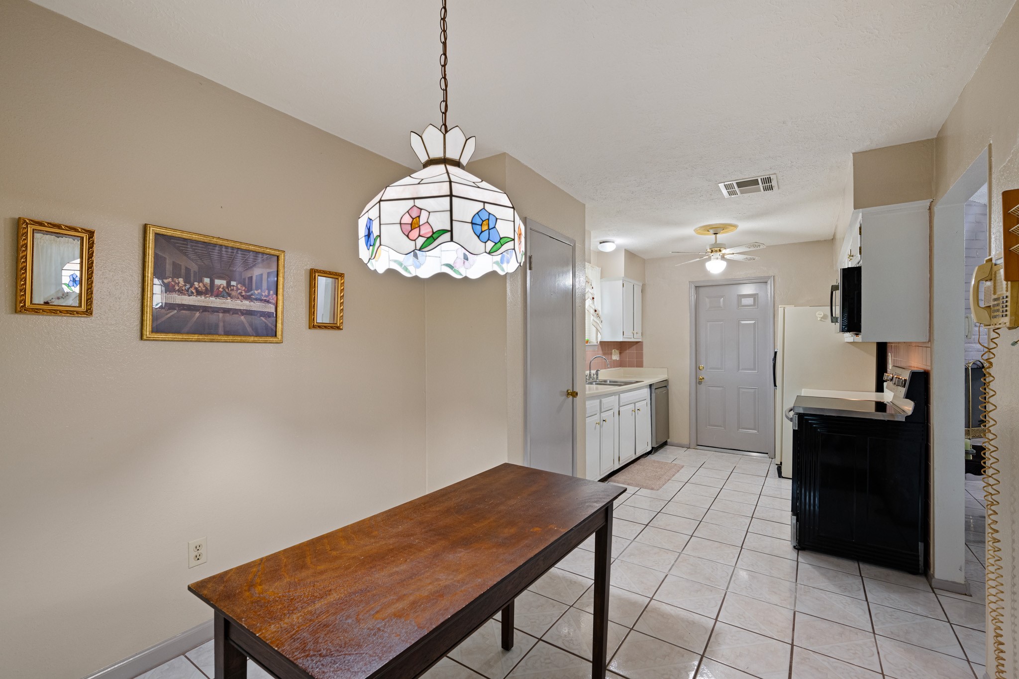 6230 Knollwest Drive Property Photo 13