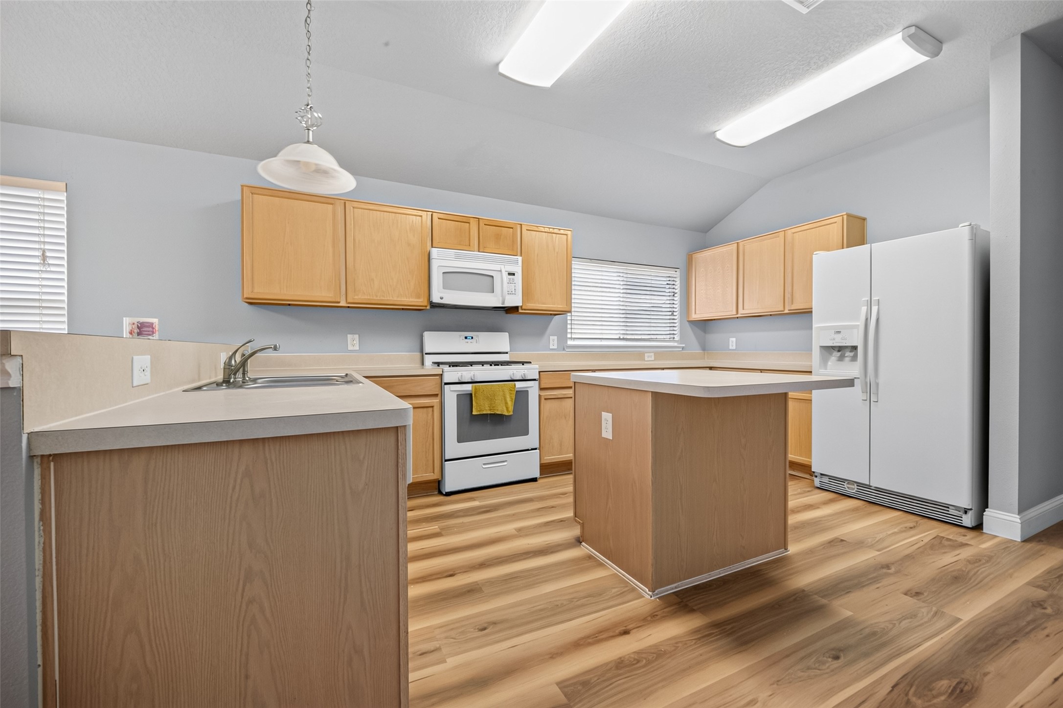 10430 Deer Branch Property Photo 8
