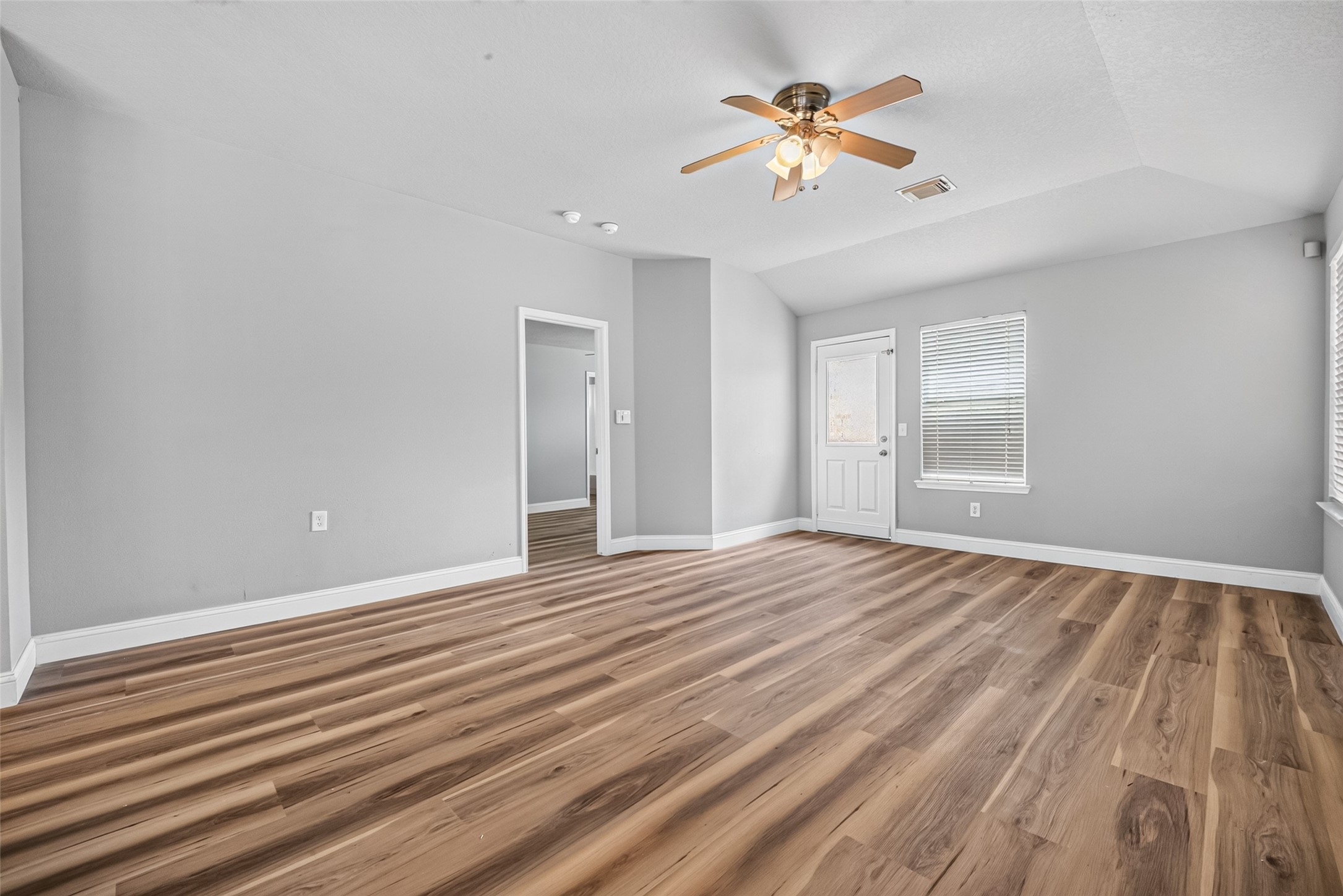 10430 Deer Branch Property Photo 12