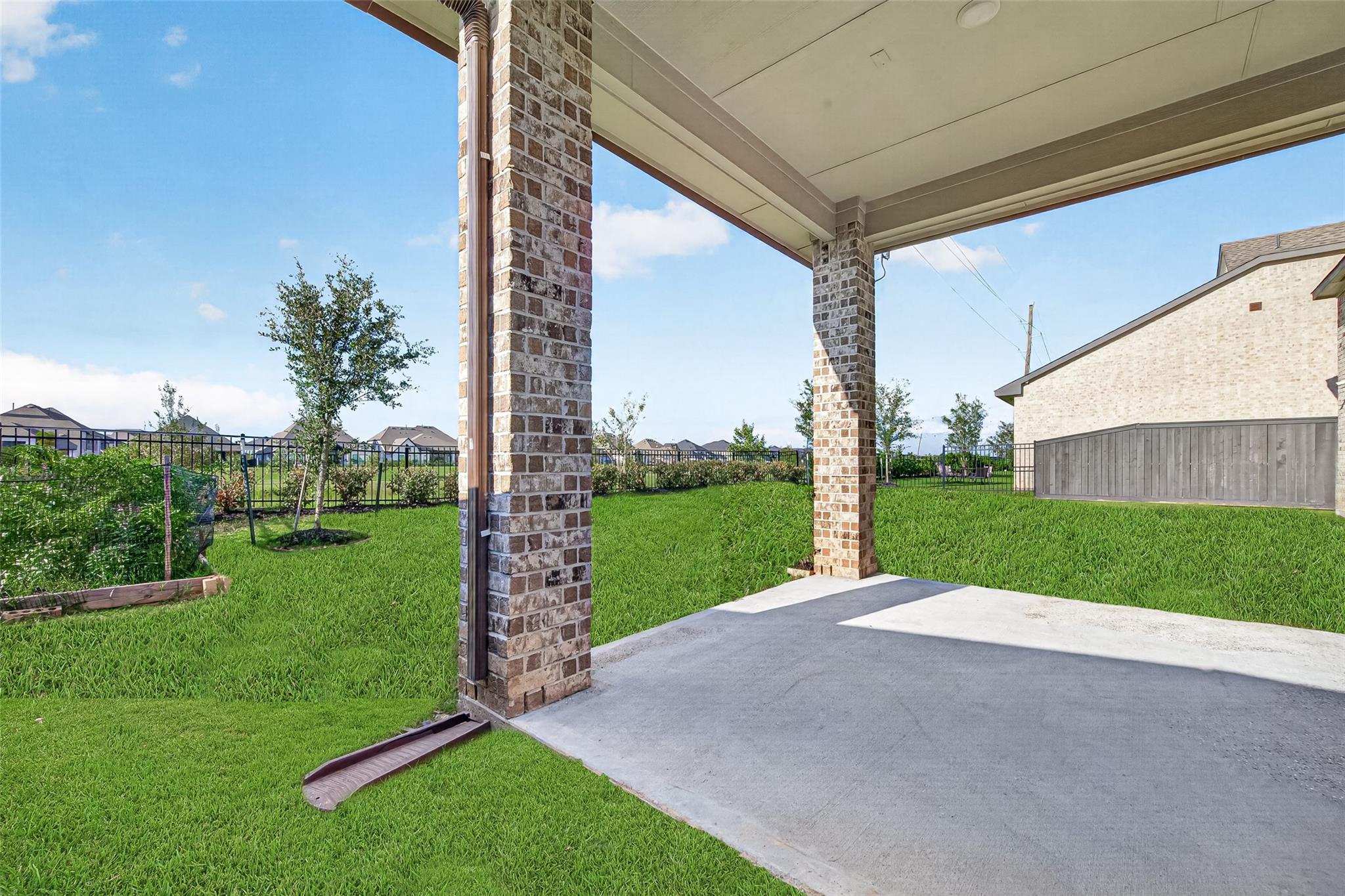 2511 Falling Fig Lane Property Photo 47
