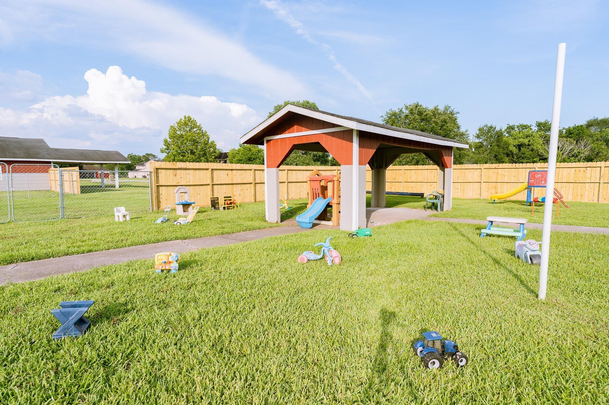 5111 Power Line Road Property Photo 24