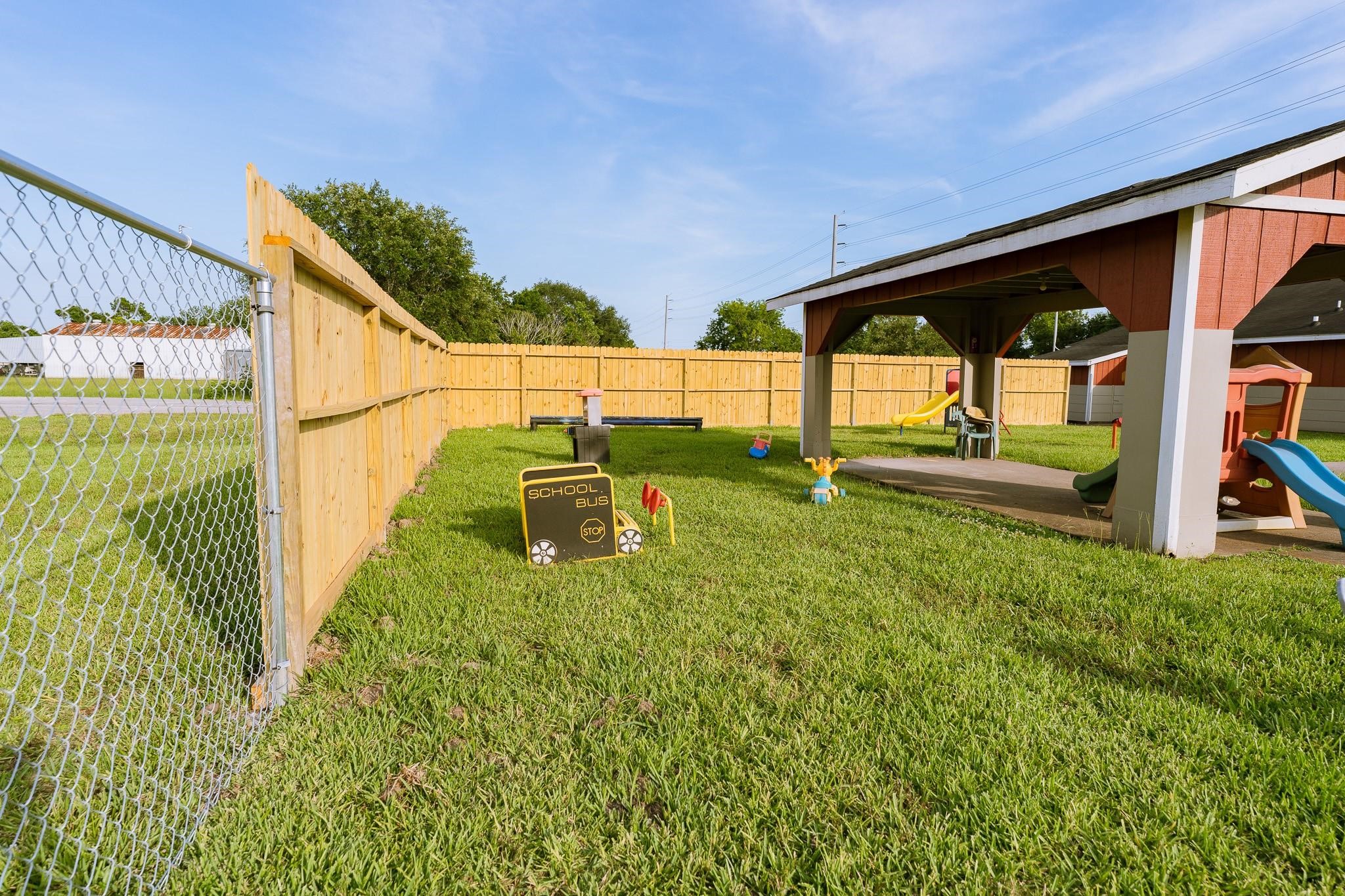5111 Power Line Road Property Photo 26