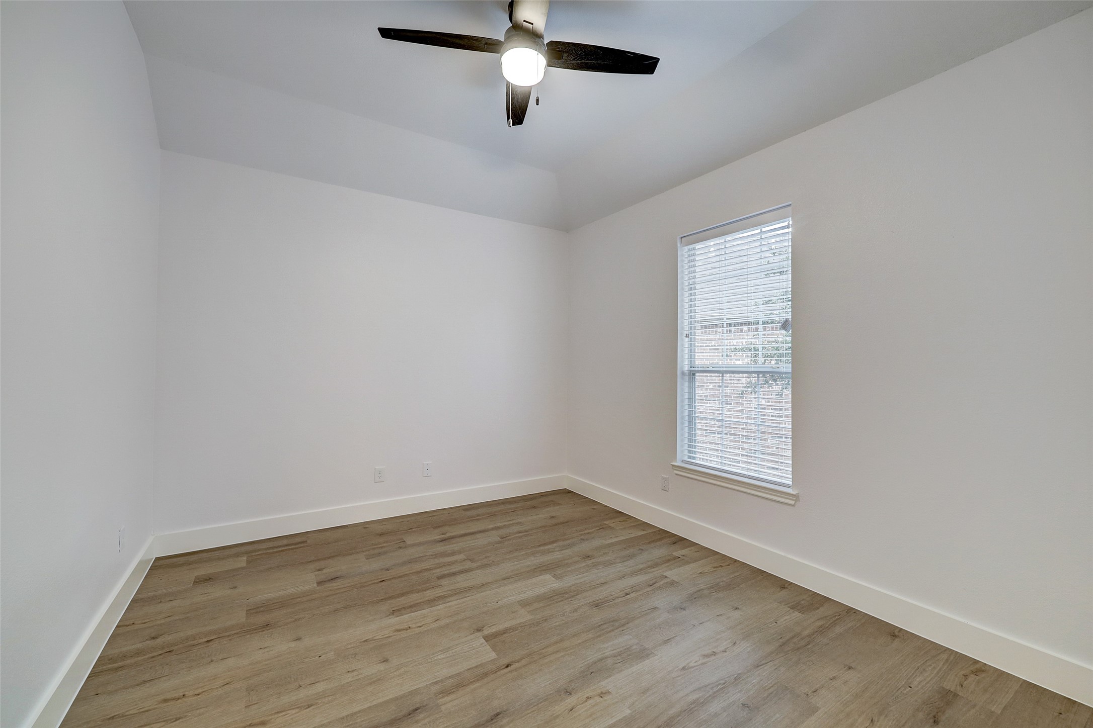 3550 Urban Woods Trail Property Photo 16
