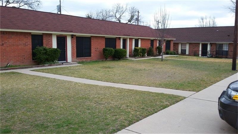1311 Central Tx Expressway Property Photo 2