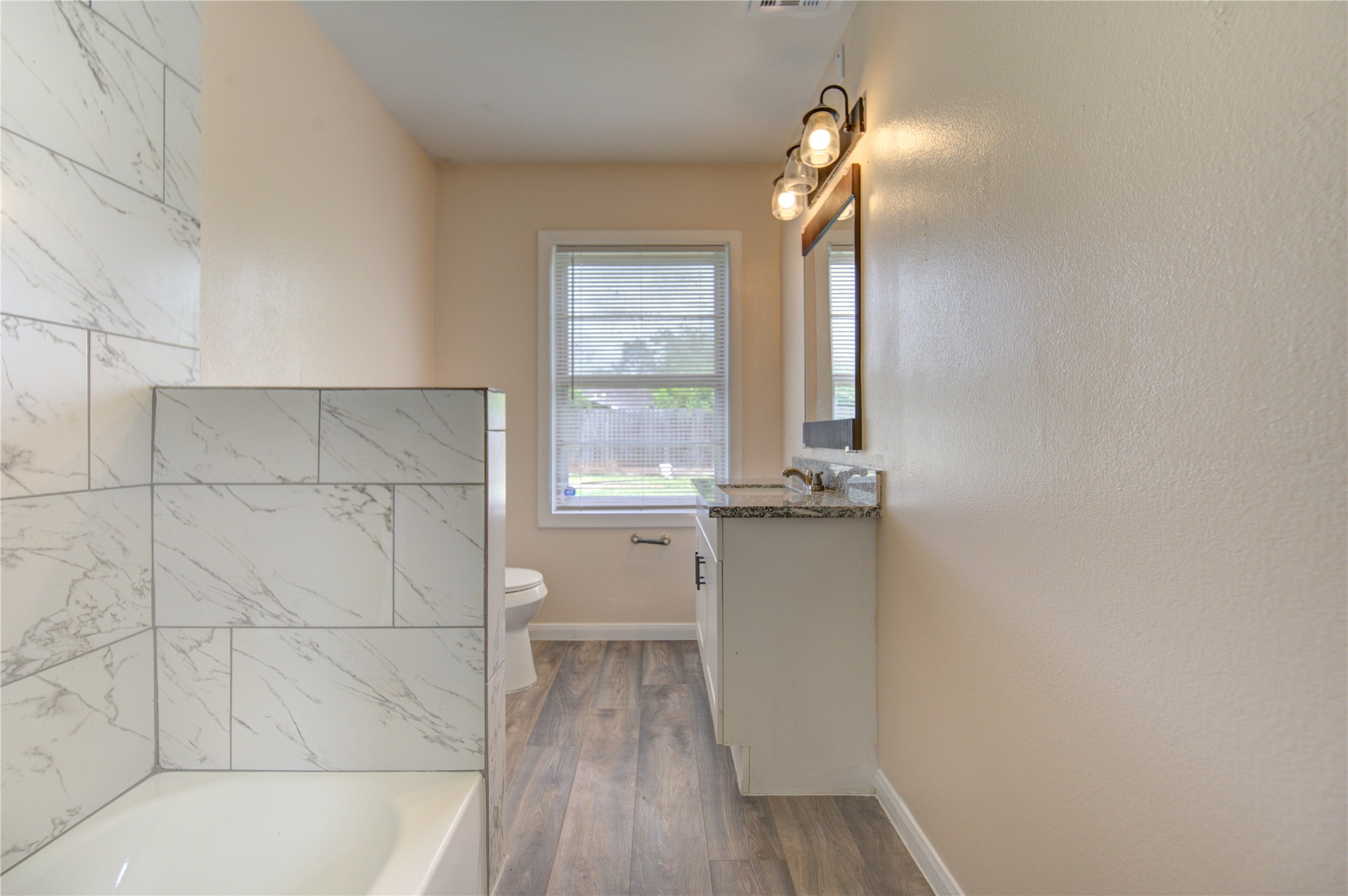 7318 Hummingbird Lane Property Photo 8