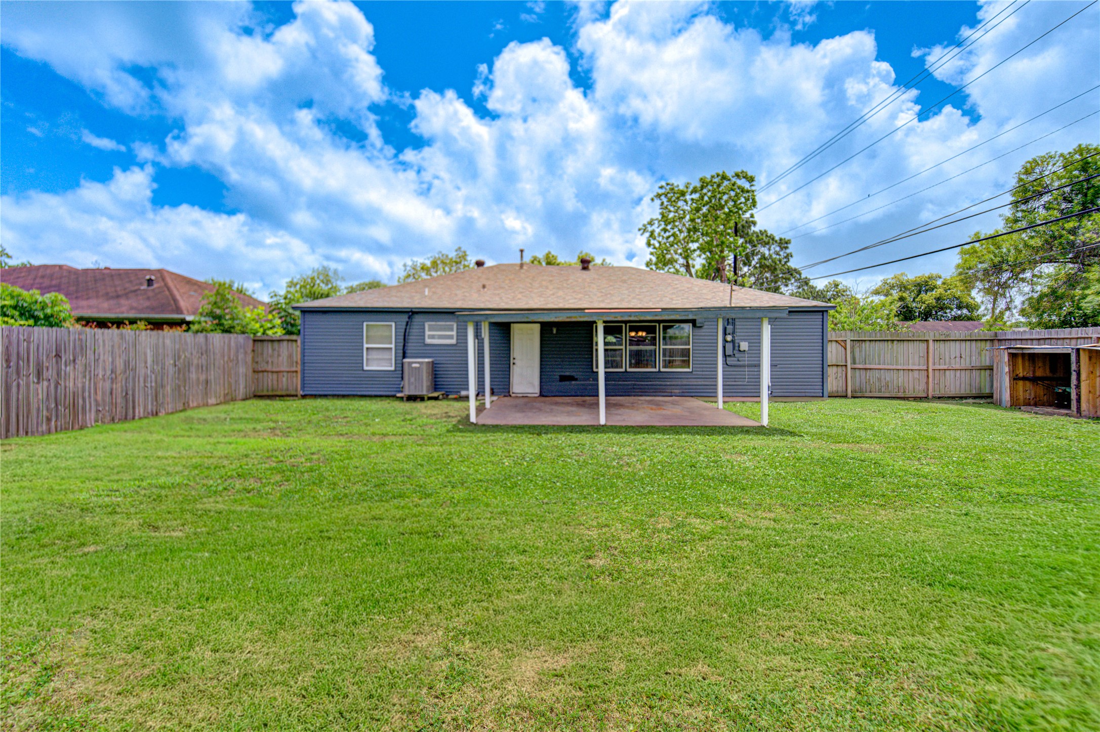 7318 Hummingbird Lane Property Photo 34